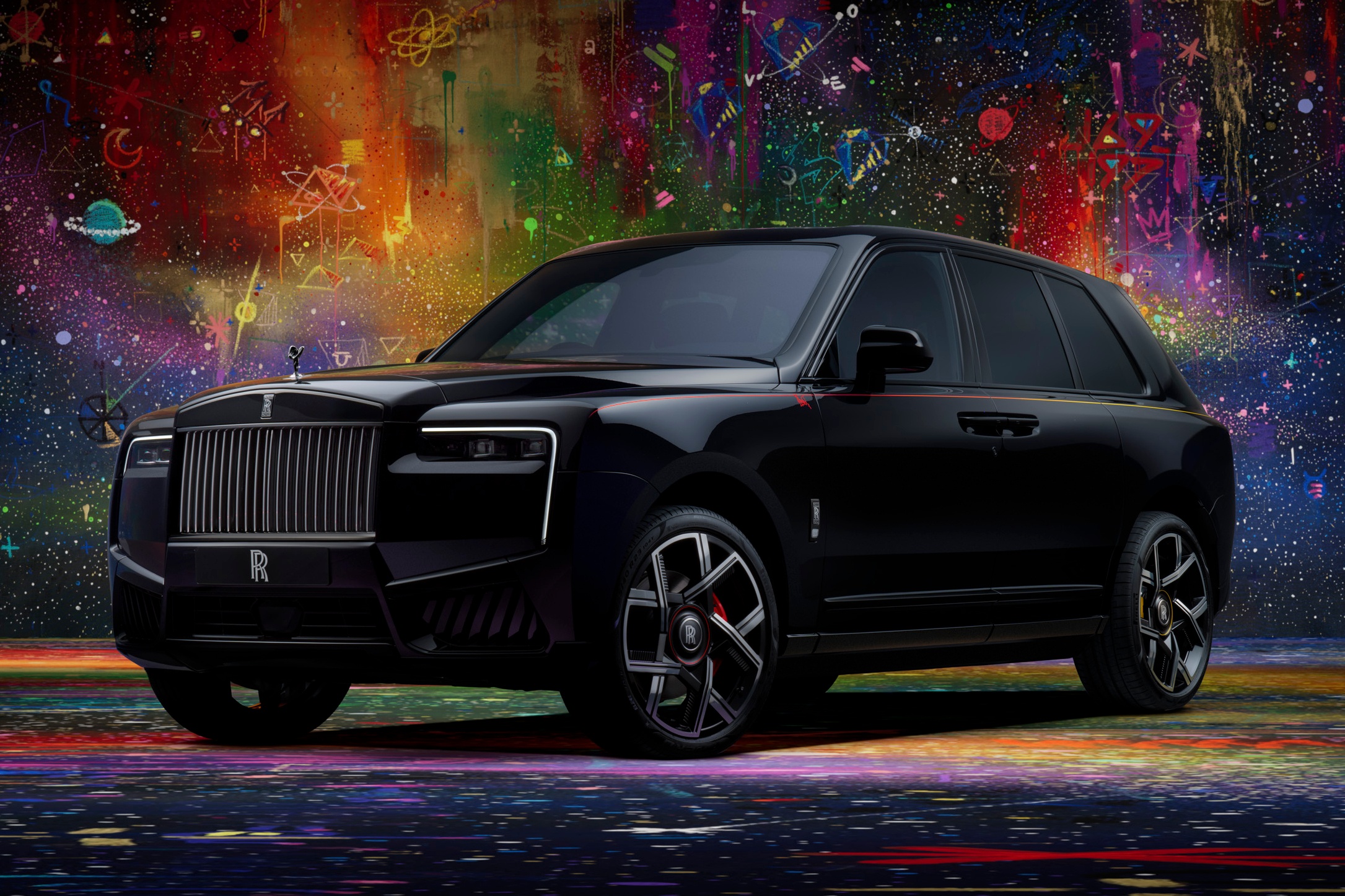 Can canh Rolls-Royce Black Badge Cullinan 'do' boi nghe si Cyril Kongo hinh anh