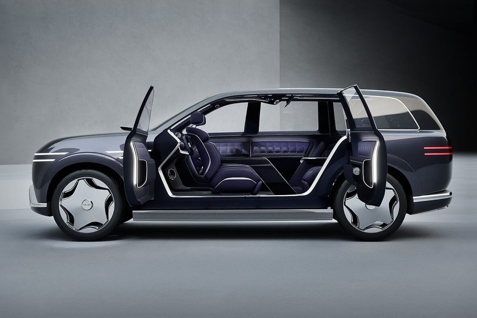 cua mo nguoc,  ferrari,  luce,  ferrari luce,  rolls-royce,  suicide door,  coach door,  toyota,  honda,  mazda,  my,  an toan anh 5