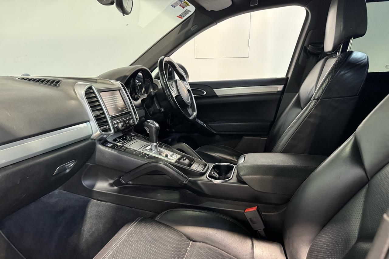 porsche,  cayenne,  porsche cayenne,  ban tai,  new zealand,  hang do anh 7