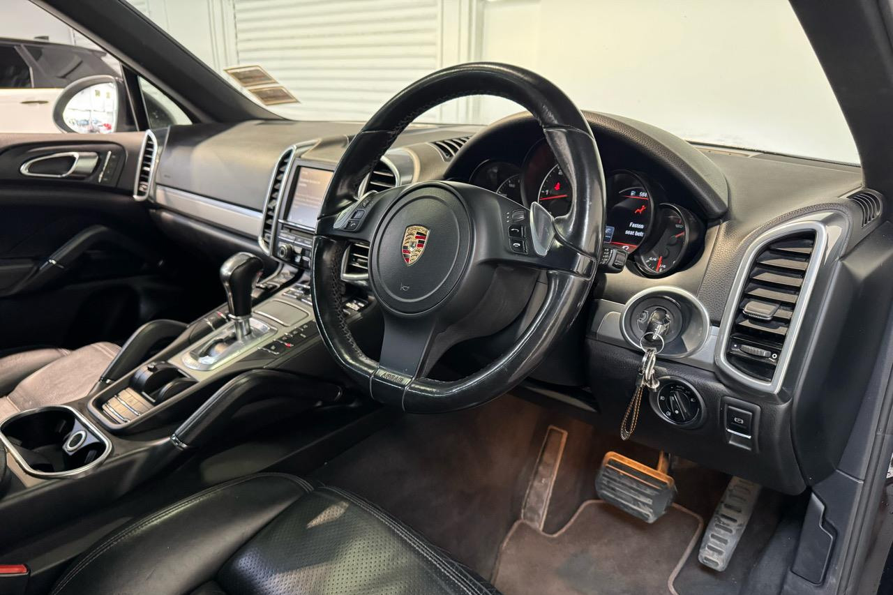 porsche,  cayenne,  porsche cayenne,  ban tai,  new zealand,  hang do anh 6