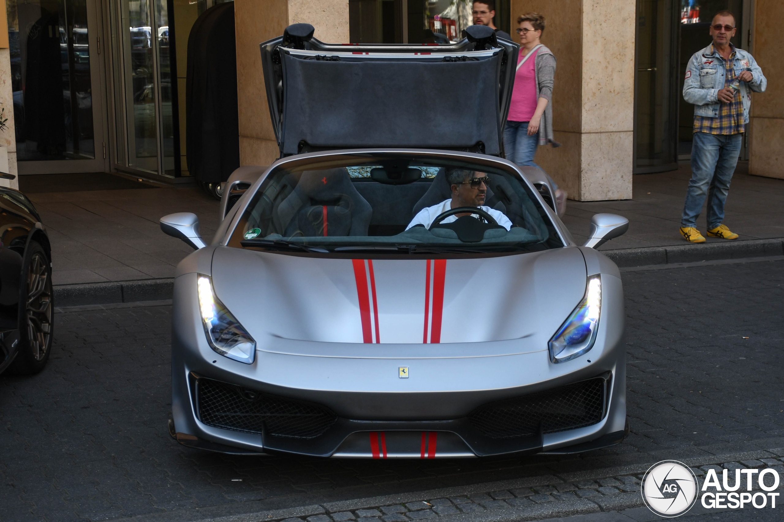 sieu xe,  ferrari 488 pista spider,  ferrari,  ferrari 488,  ferrari 488 pista,  488 pista,  488 pista spider,  duc,  xo so,  ve so,  kol,  dan,  chico,  Kursat Yildirim anh 1