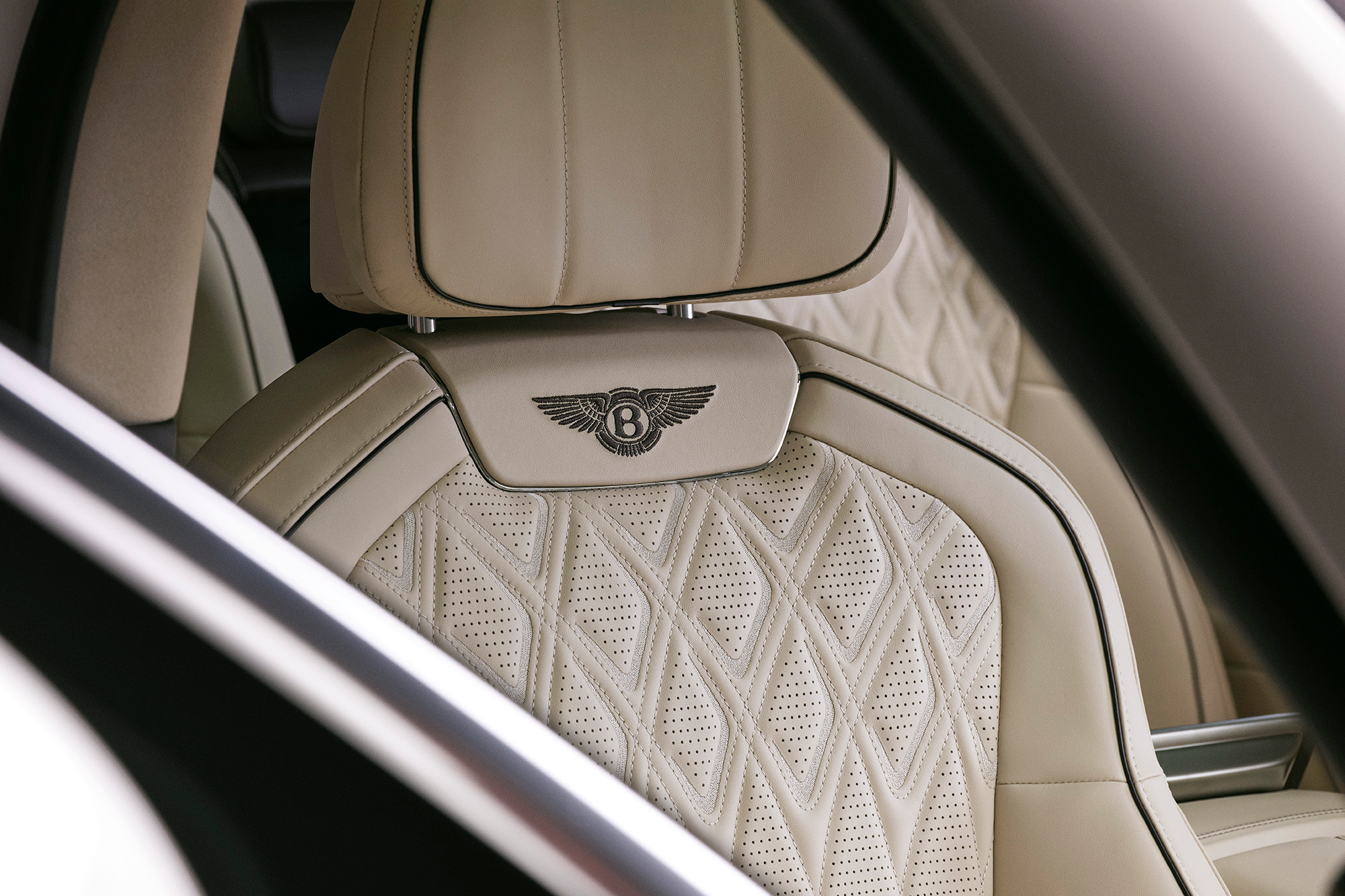 bentley,  flying spur,  bentley flying spur,  hybrid,  ultra performance hybrid,  high performance hybrid,  sedan,  sieu sang anh 13