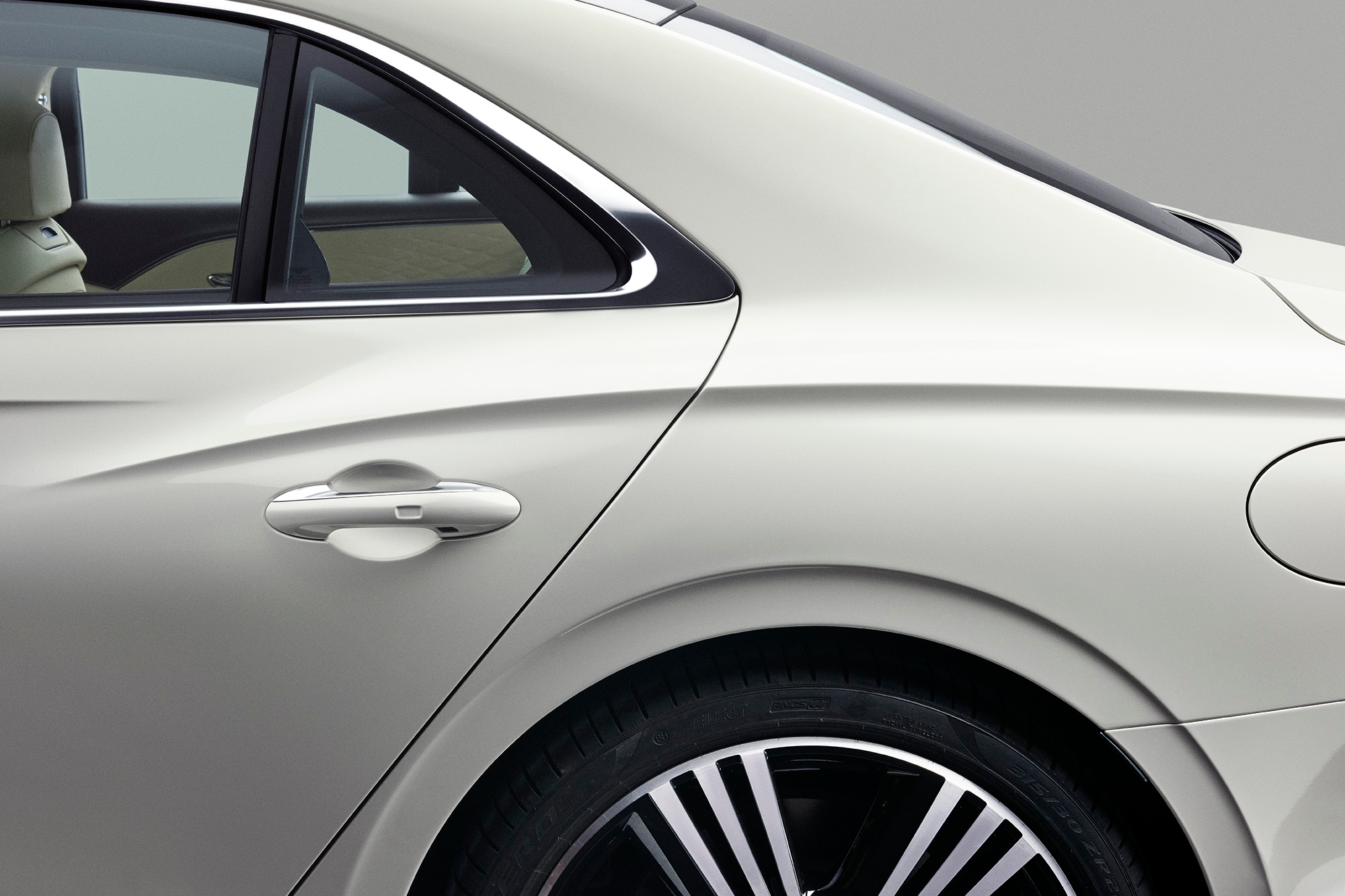 bentley,  flying spur,  bentley flying spur,  hybrid,  ultra performance hybrid,  high performance hybrid,  sedan,  sieu sang anh 6