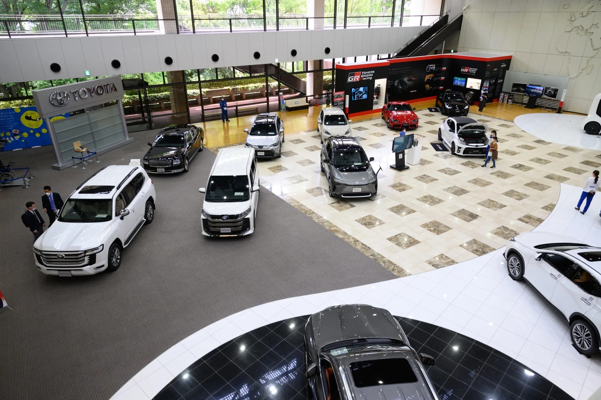 xe dien hoa,  tokyo,  nhat ban,  tro cap,  toyota,  honda,  byd,  nissan,  mitsubishi anh 5