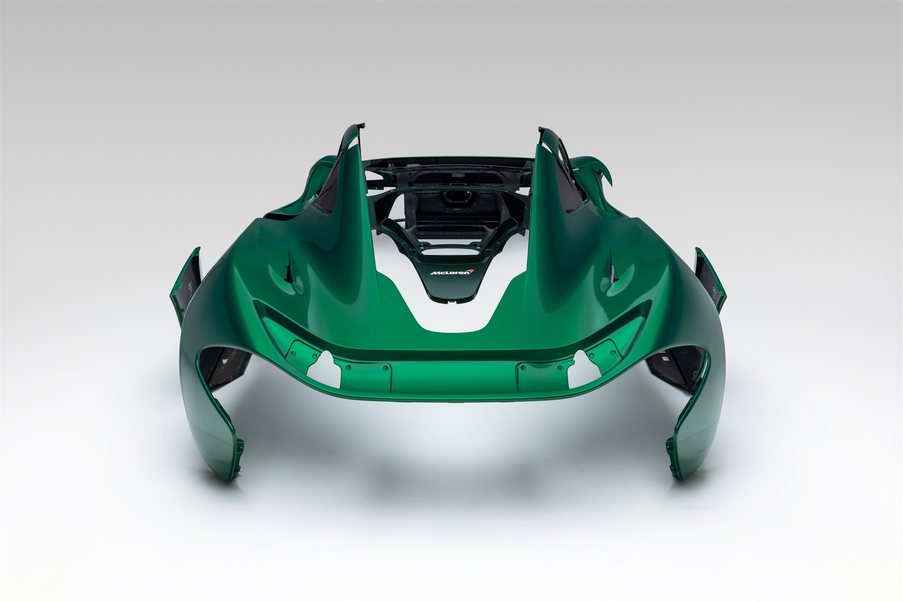 mclaren p1,  mclaren,  p1,  sieu xe,  Michael Fux,  soi carbon,  dau gia,  than vo anh 6