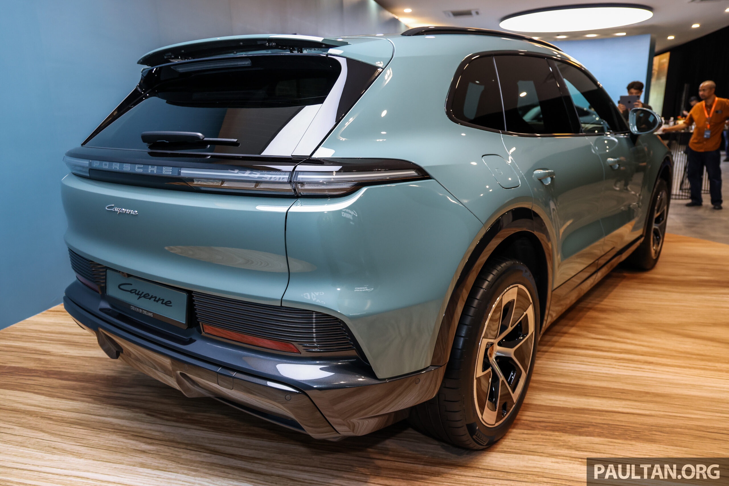 porsche,  cayenne,  electric,  cayenne electric,  porsche cayenne,  porsche cayenne electric,  suv,  thuan dien,  xe dien anh 2