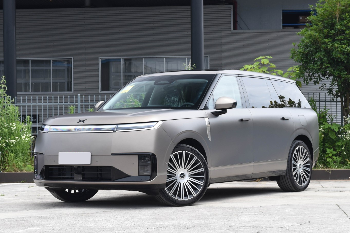 suv co lon,  doanh so,  byd,  trung quoc,  suv,  xpeng,  mercedes-benz,  mercedes,  Huawei,  porsche,  bev,  phev,  erev anh 2
