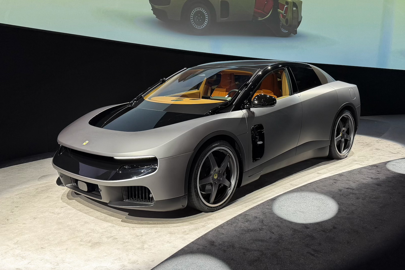 koenigsegg,  sieu xe,  hypercar,  ferrari,  ev,  xe dien,  xe xang,  Christian von Koenigsegg,  thuan dien anh 3