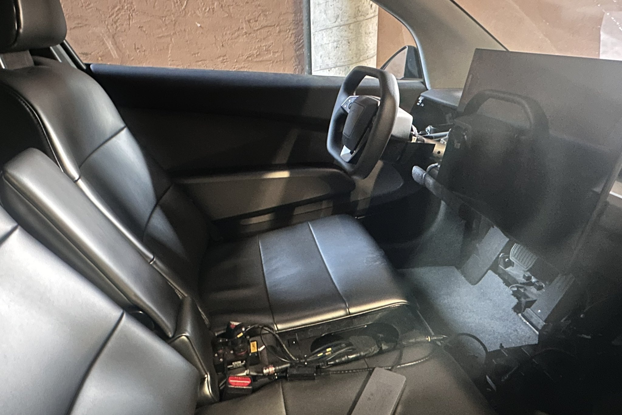 tesla cybercab,  tesla,  cybercab,  xe dien,  robotaxi,  my anh 1