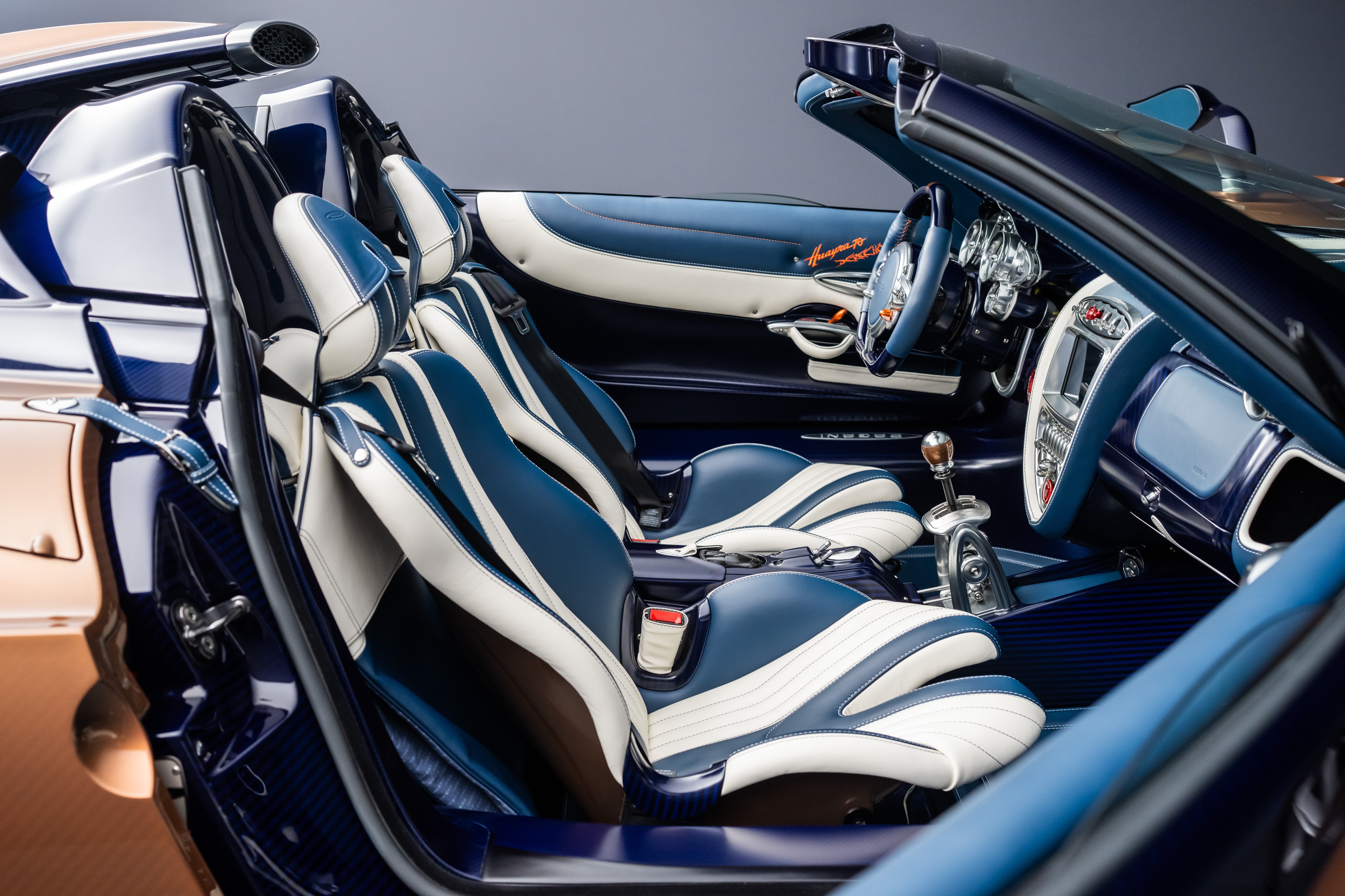 pagani,  pagani huayra,  pagani huayra 70,  huayra,  huayra 70,  derecho,  huayra 70 derecho,  pagani huayra 70 derecho,  sieu xe,  horacio pagani anh 8
