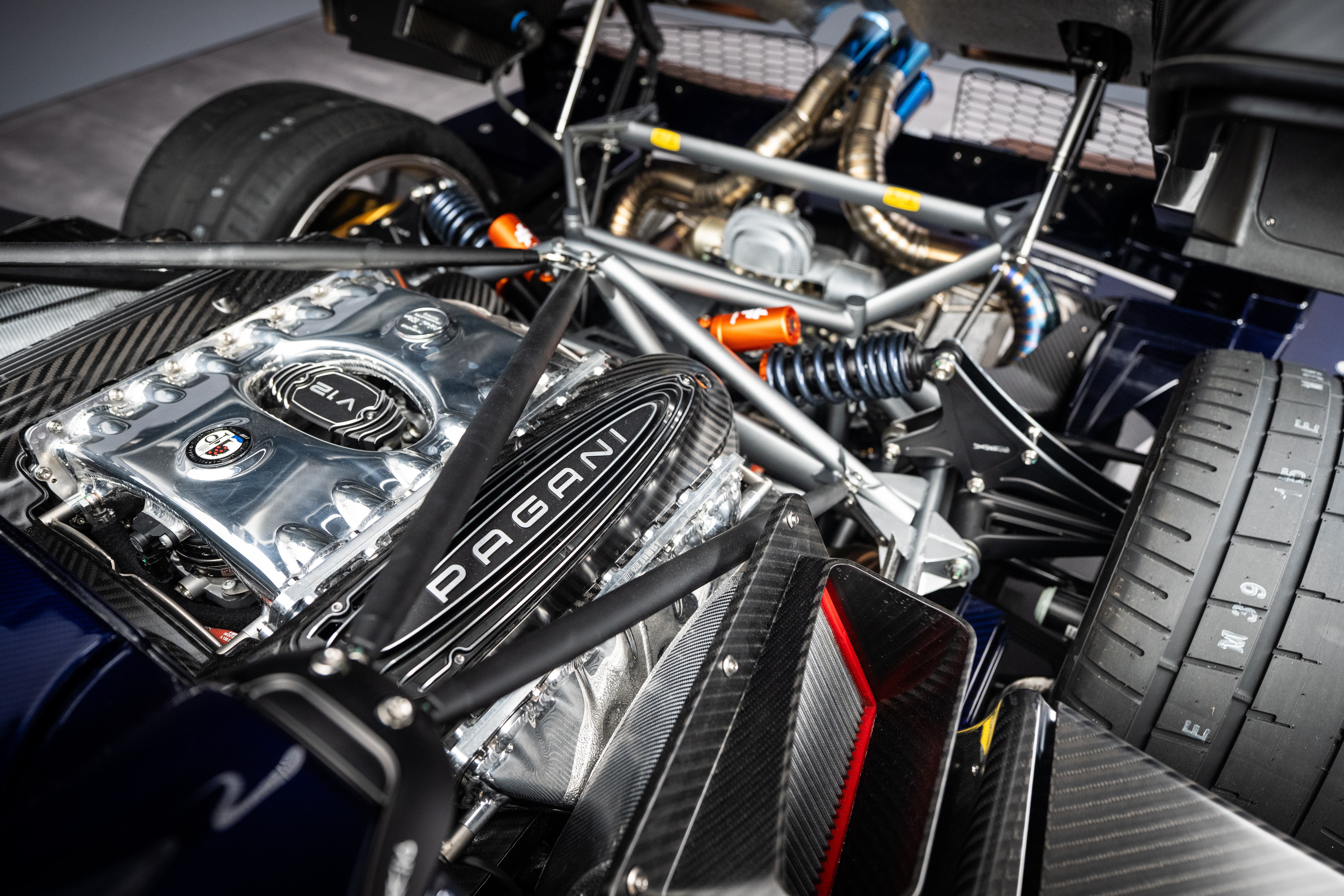 pagani,  pagani huayra,  pagani huayra 70,  huayra,  huayra 70,  derecho,  huayra 70 derecho,  pagani huayra 70 derecho,  sieu xe,  horacio pagani anh 9
