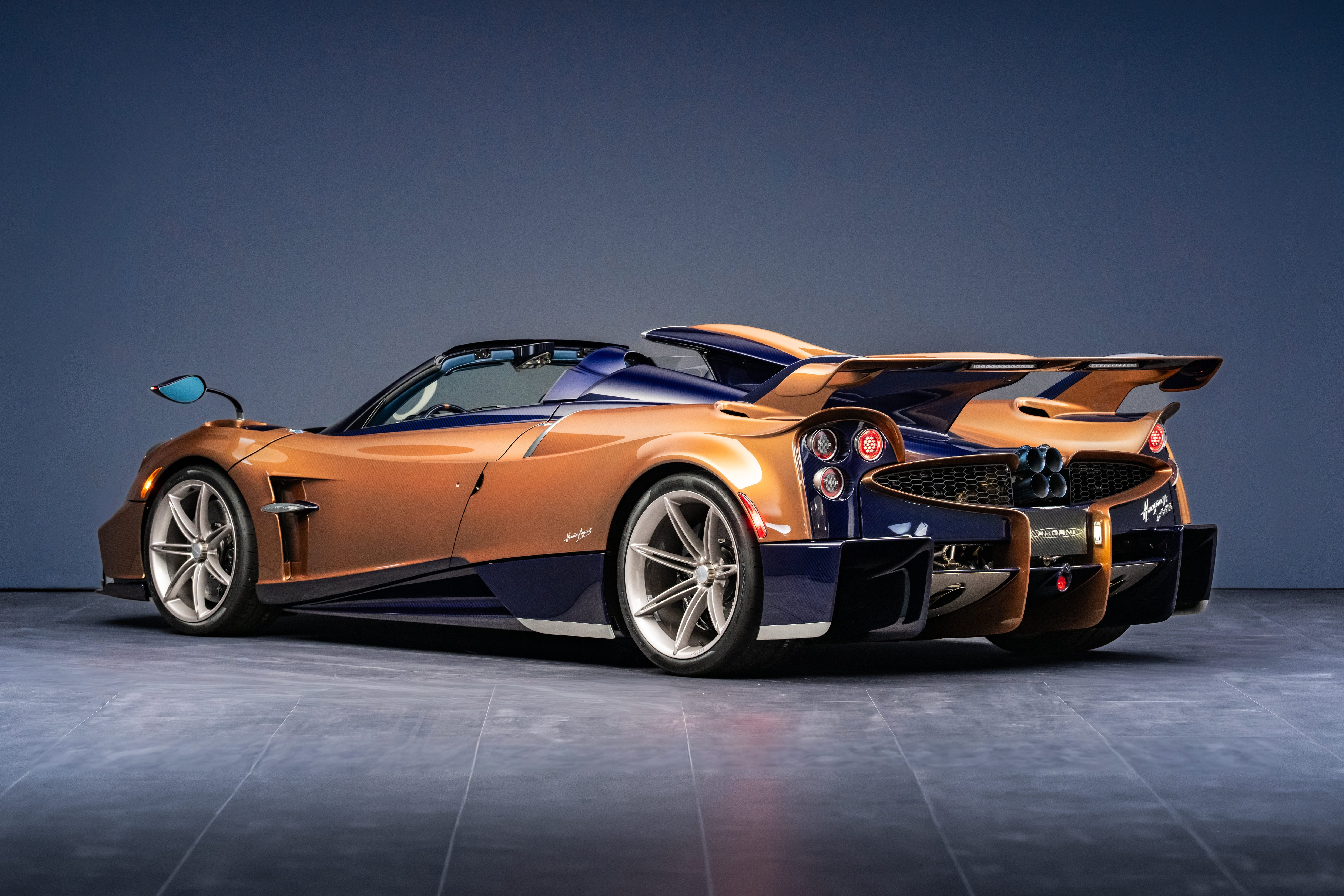 pagani,  pagani huayra,  pagani huayra 70,  huayra,  huayra 70,  derecho,  huayra 70 derecho,  pagani huayra 70 derecho,  sieu xe,  horacio pagani anh 2