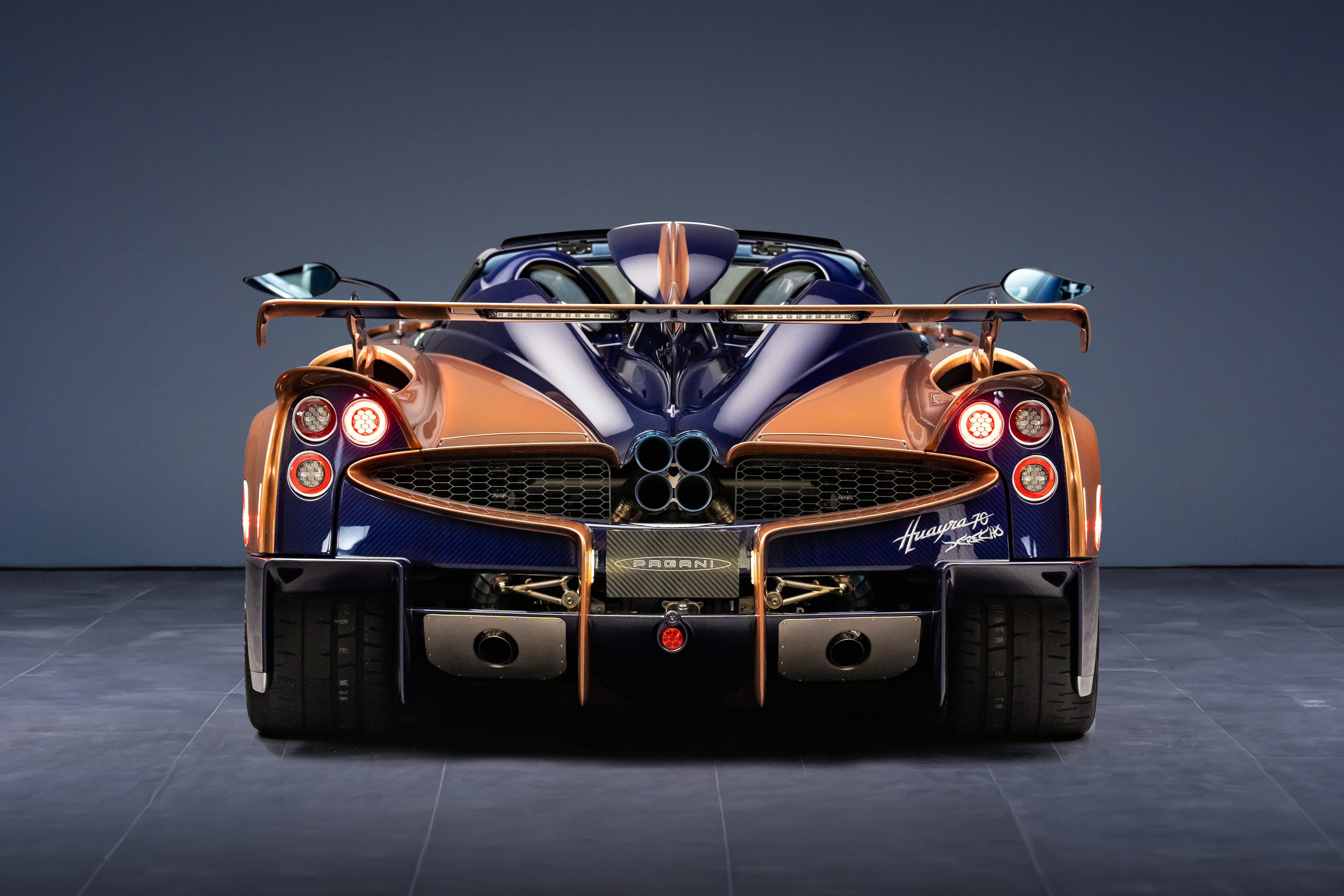 pagani,  pagani huayra,  pagani huayra 70,  huayra,  huayra 70,  derecho,  huayra 70 derecho,  pagani huayra 70 derecho,  sieu xe,  horacio pagani anh 13