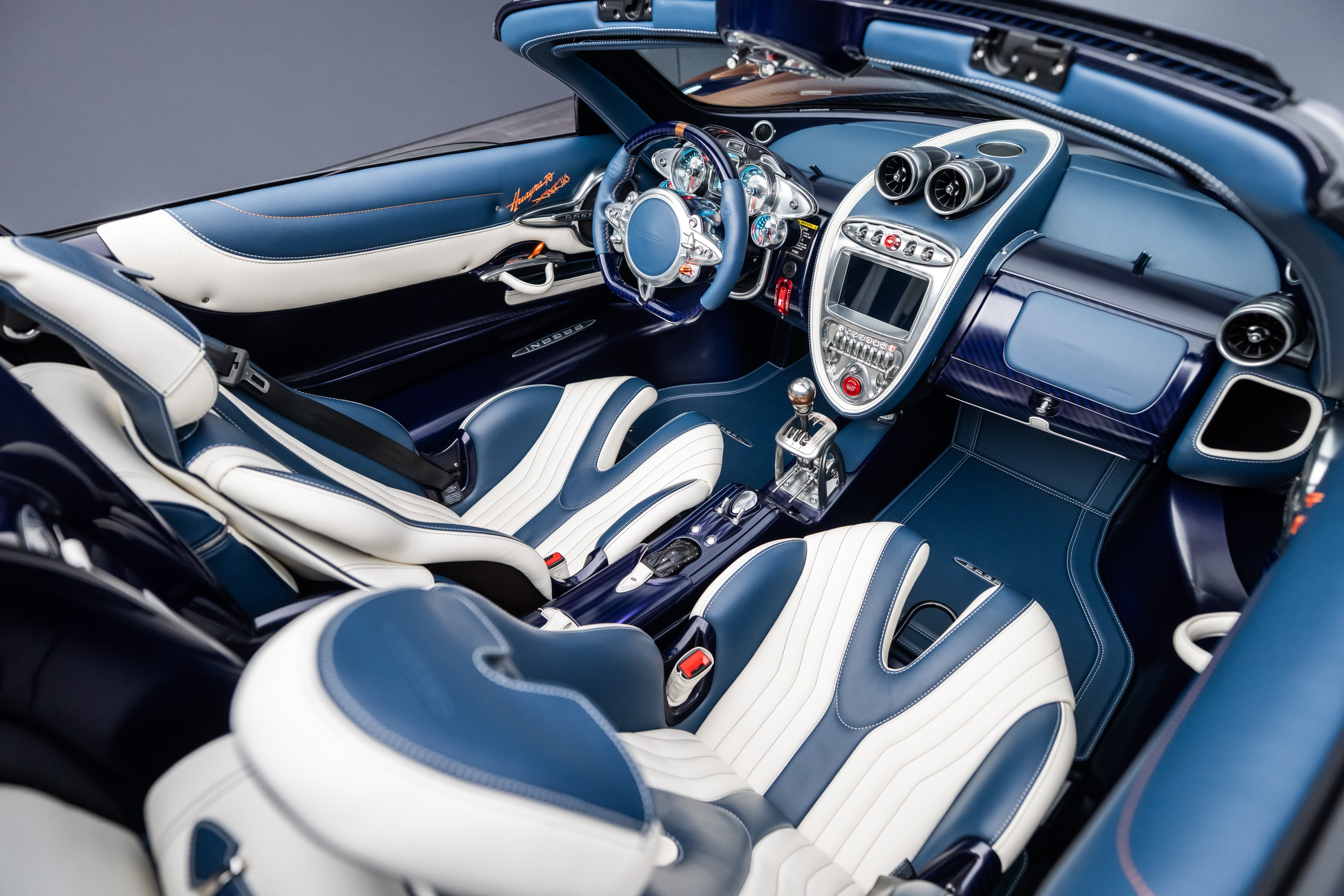 pagani,  pagani huayra,  pagani huayra 70,  huayra,  huayra 70,  derecho,  huayra 70 derecho,  pagani huayra 70 derecho,  sieu xe,  horacio pagani anh 6