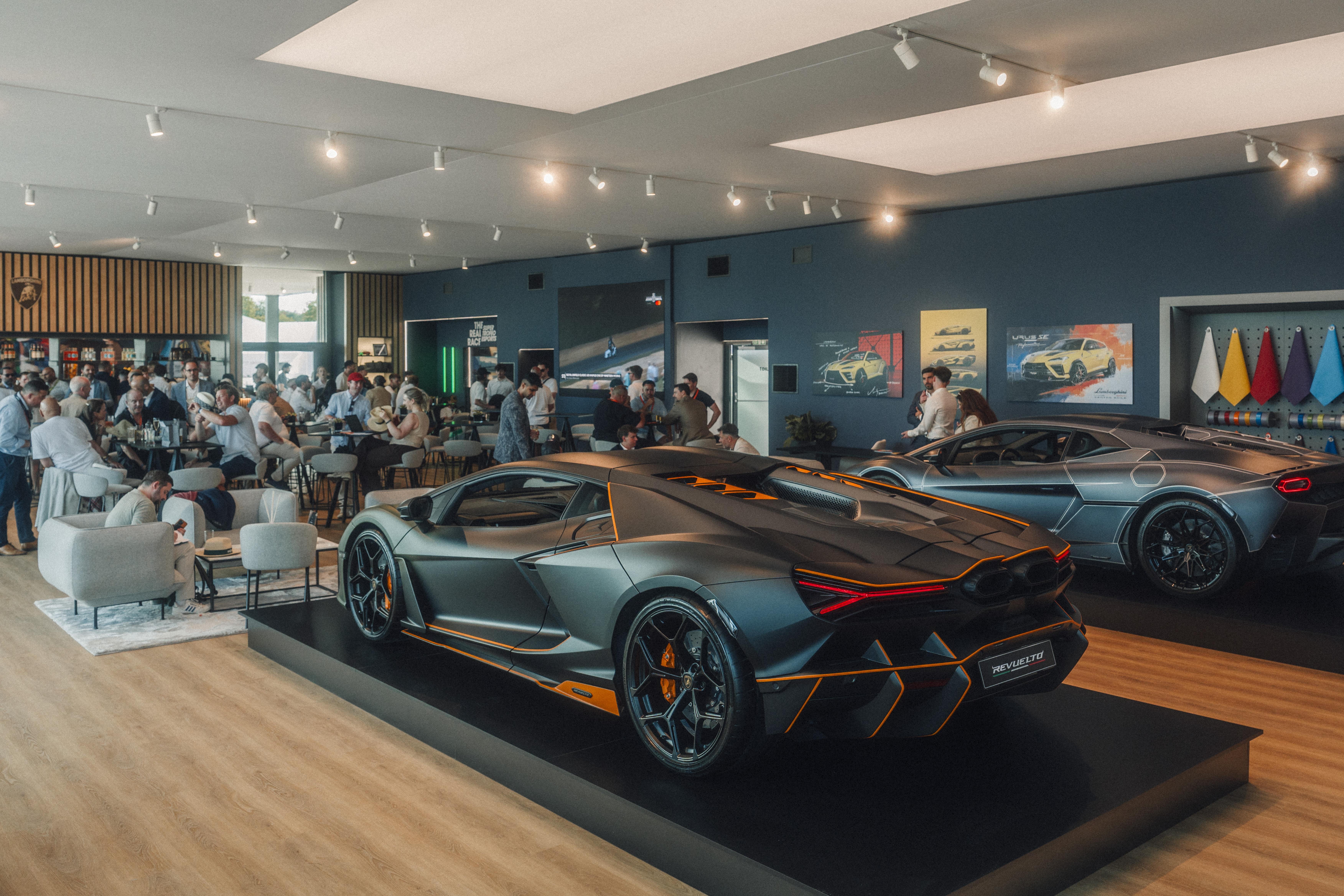 lamborghini urus se performante,  lamborghini,  si&ecirc;u xe,  urus,  urus se,  urus se performante,  lamborghini urus,  suv,  hybrid,  v8,  v12,  Goodwood Festival of Speed ảnh 12