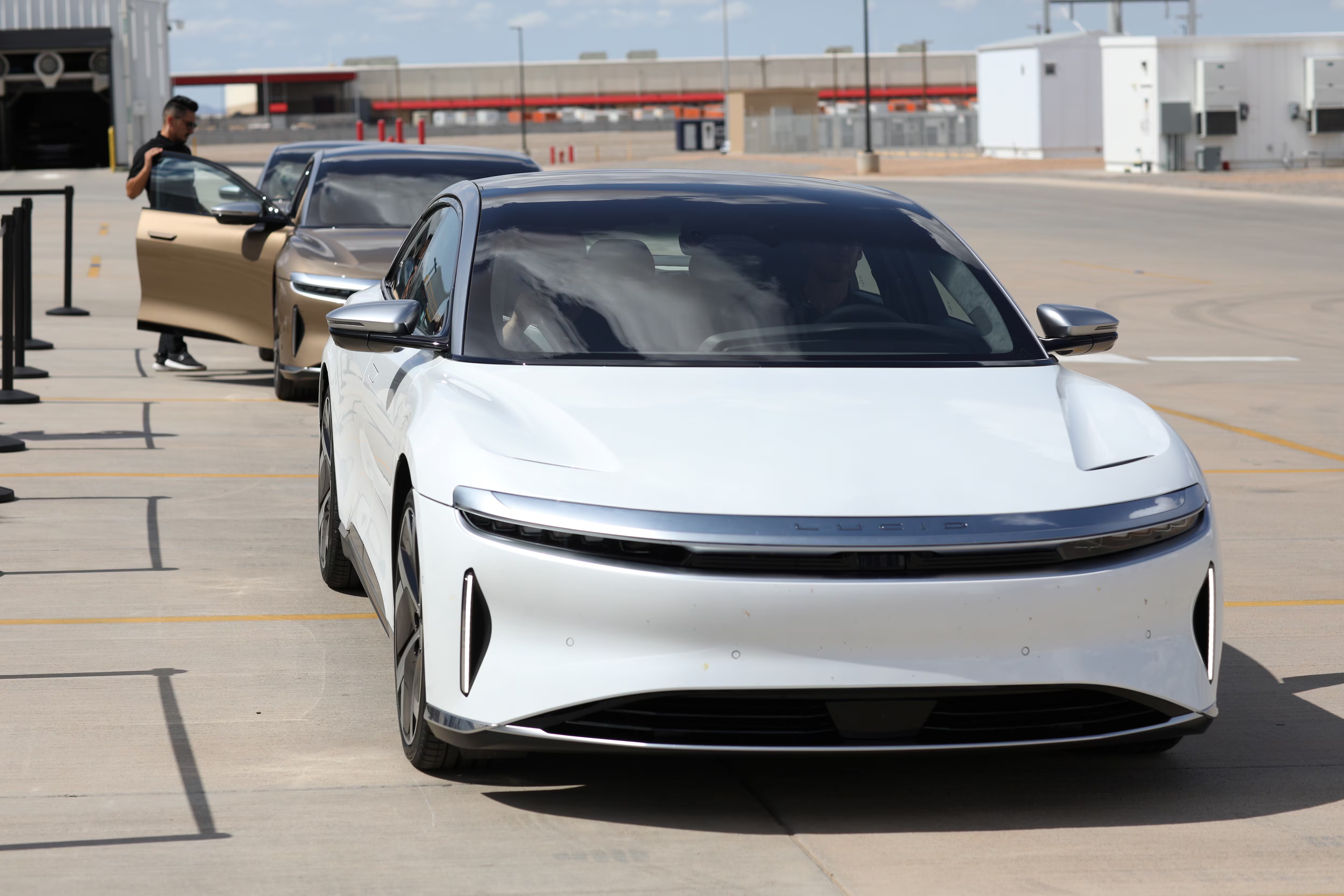 Hãng xe điện Mỹ Lucid Motors bác tin đồn sắp phá sản