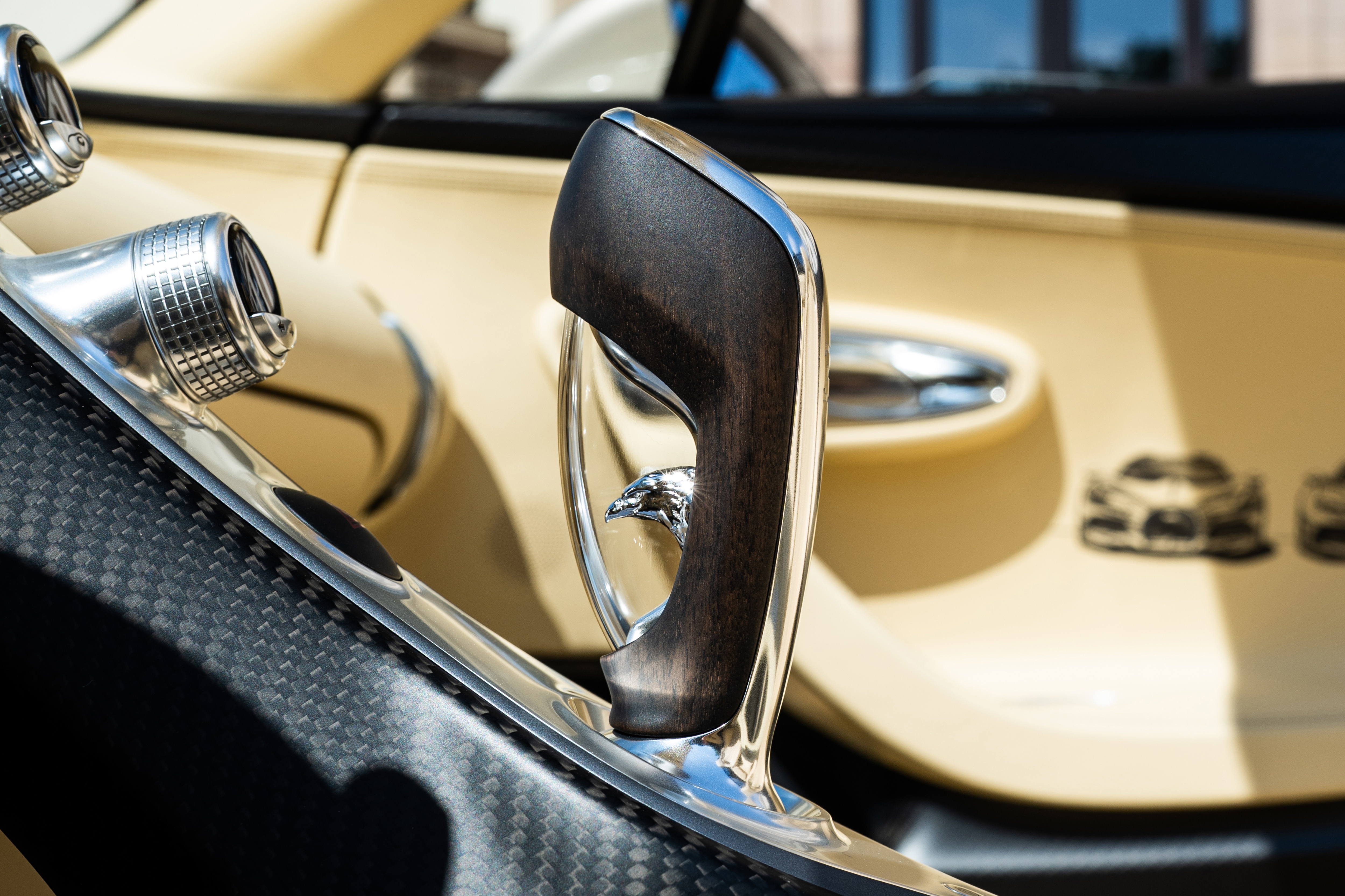bugatti,  w16,  bugatti w16 mistral,  w16 mistral,  si&ecirc;u xe,  hypercar,  ph&aacute;p,  trung đ&ocirc;ng,  saudi arabia,  tourbillon,  bugatti tourbillon ảnh 6