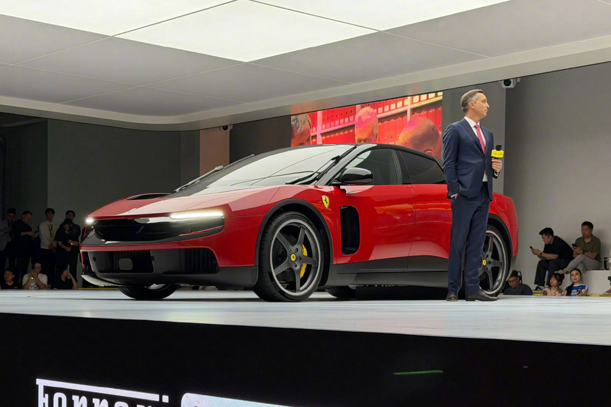 ferrari luce,  ferrari,  luce,  si&ecirc;u xe,  xe điện,  trung quốc,  mỹ,  ch&acirc;u &acirc;u,  ev,  italy,  tr&iacute; tuệ nh&acirc;n tạo,  ai ảnh 1