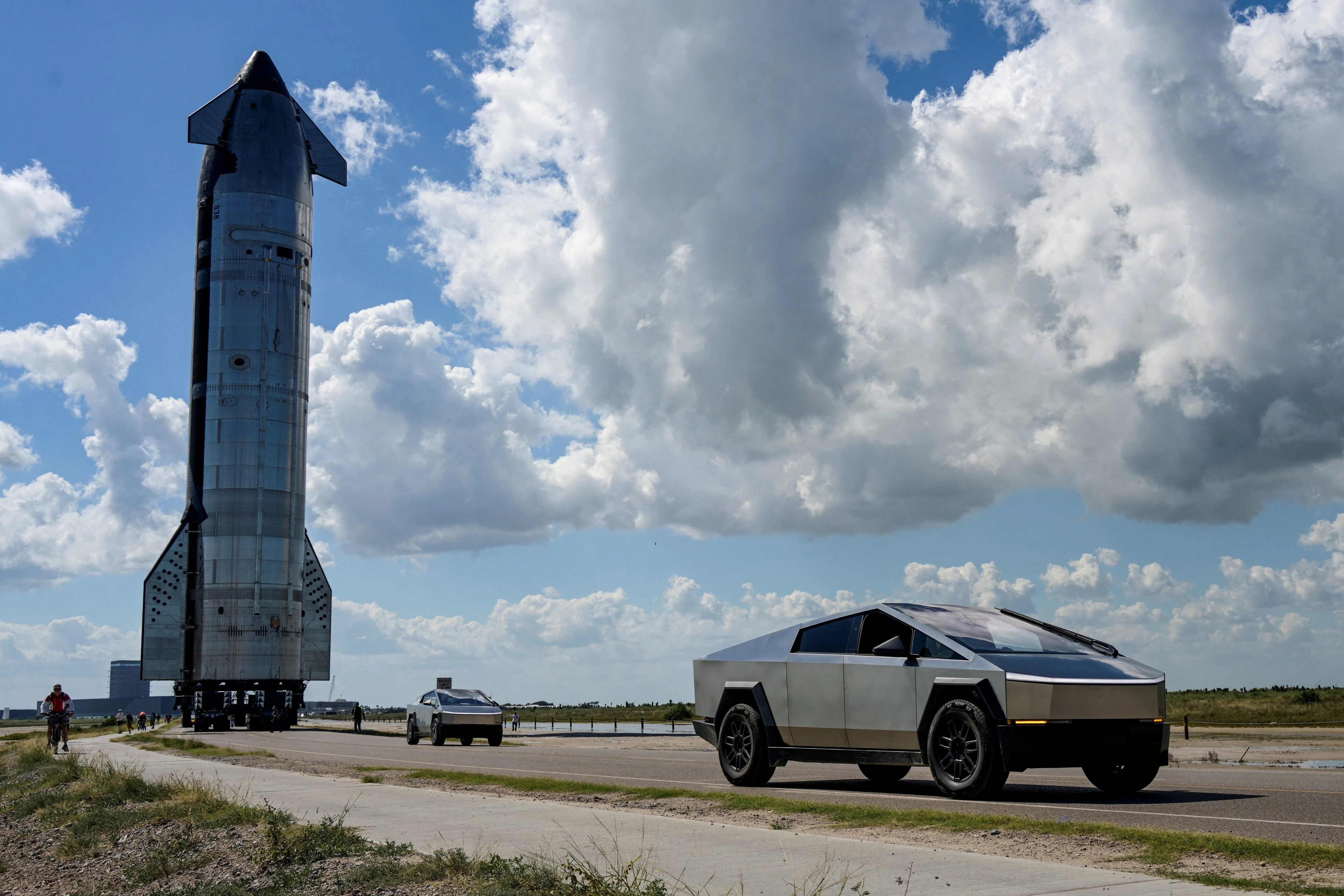 elon musk,  trung quốc,  tesla,  spacex,  tỷ ph&uacute;,  ceo,  mỹ,  xe điện ảnh 1