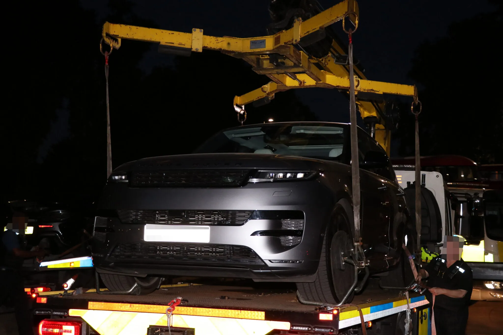 cảnh s&aacute;t,  si&ecirc;u xe,  tịch thu,  anh,  london,  cảnh s&aacute;t anh,  ferrari,  lamborghini,  porsche,  toyota,  rolls-royce,  mclaren,  bmw,  mercedes,  mercedes-benz,  land rover,  trung đ&ocirc;ng ảnh 18