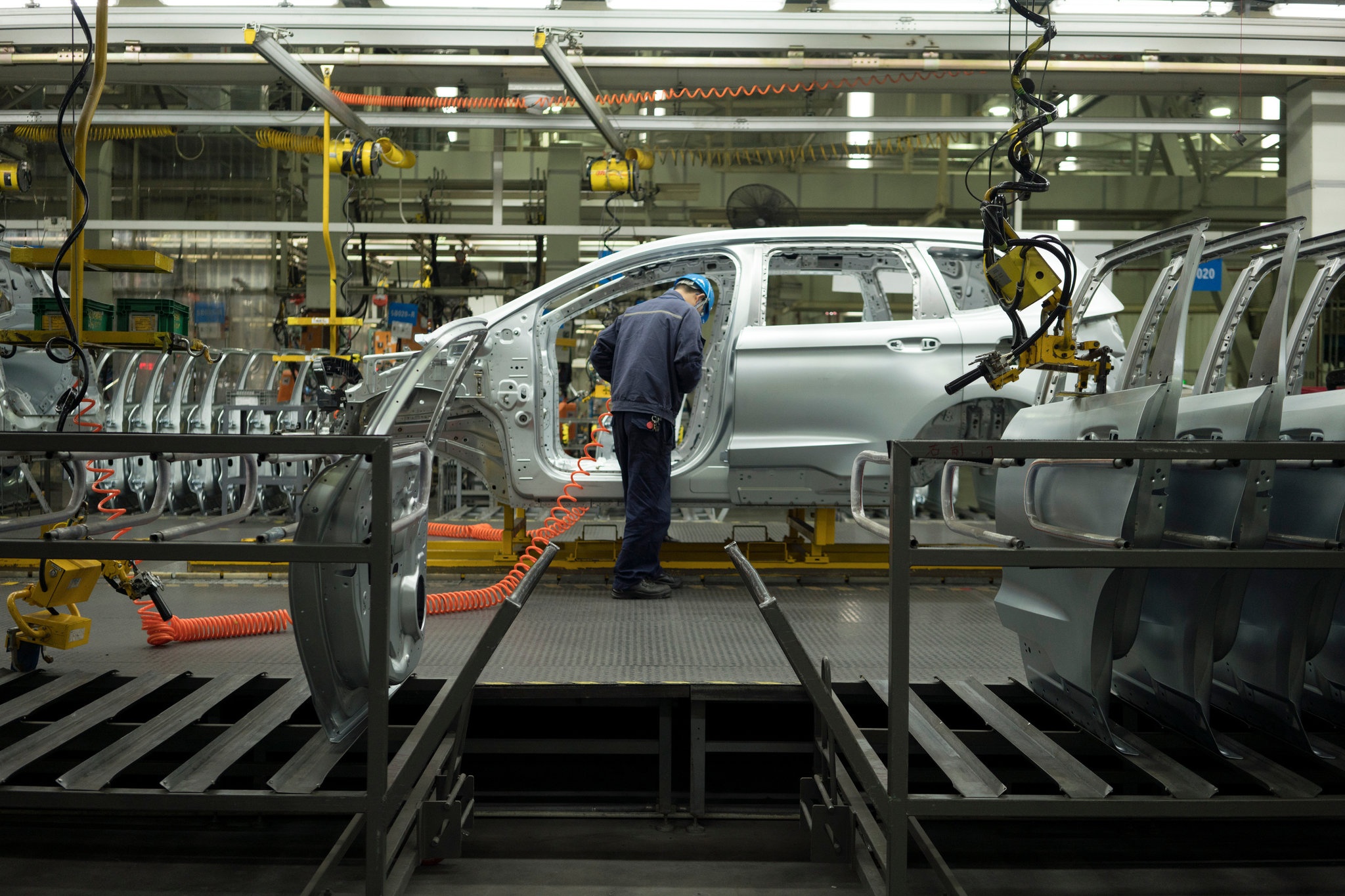 trung quốc,  mỹ,  ford,  lincoln,  lincoln nautilus,  hybrid,  gm,  mercedes,  mercedes-benz,  connected,  ceo,  Jim Farley ảnh 2