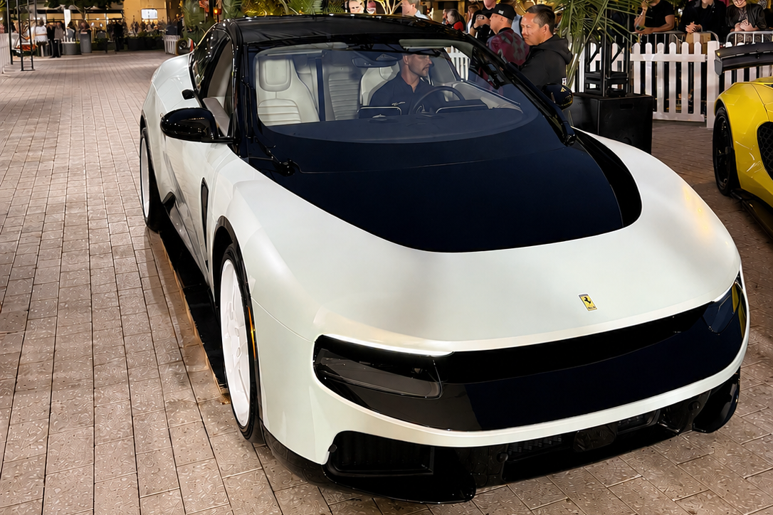 ferrari,  ferrari luce,  xe điện,  ev,  đấu gi&aacute;,  si&ecirc;u xe,  luce,  rm sotheby's ảnh 1