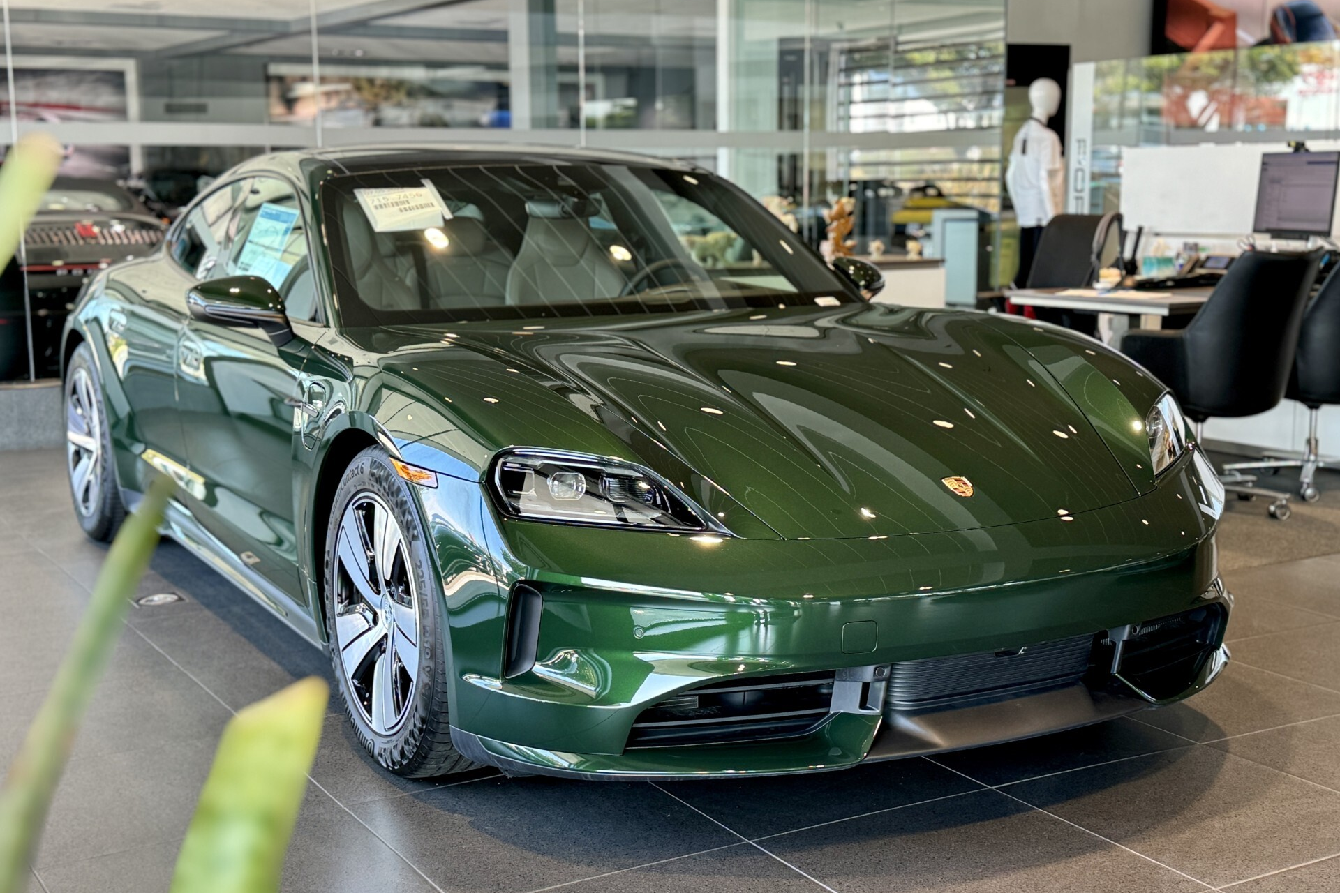 porsche taycan,  porsche,  taycan,  ev,  xe điện,  khai tử,  Stuttgart,  trung quốc ảnh 1