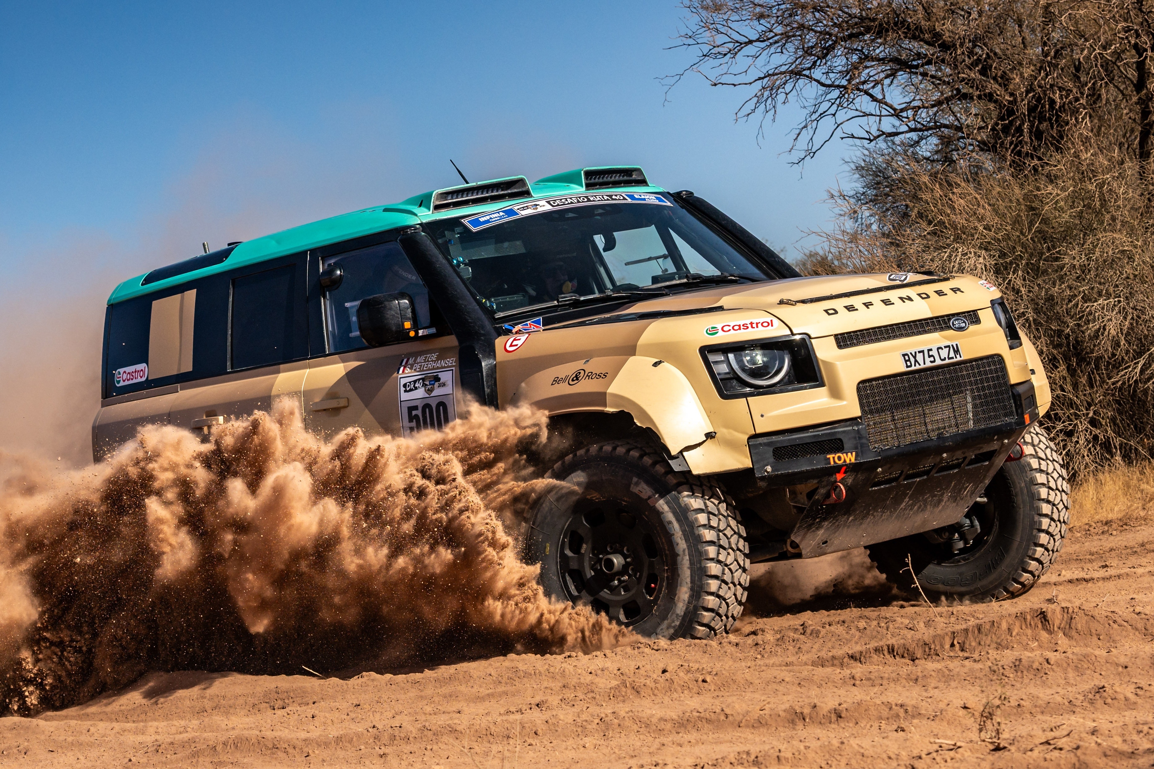 defender dakar,  defender,  dakar,  dakar rally,  land rover,  octa,  defender octa,  suv,  địa h&igrave;nh ảnh 1