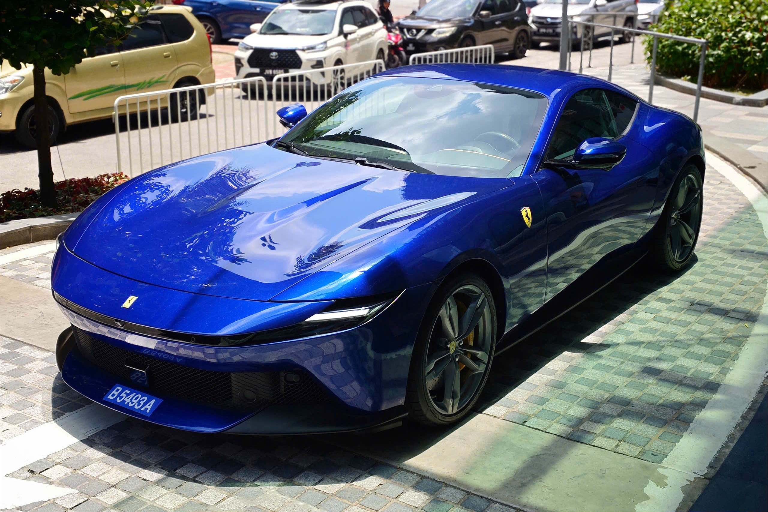 Ferrari Amalfi,  Ferrari,  Amalfi,  si&ecirc;u xe,  malaysia,  gt,  grand tourer,  xe điện,  ferrari luce ảnh 6