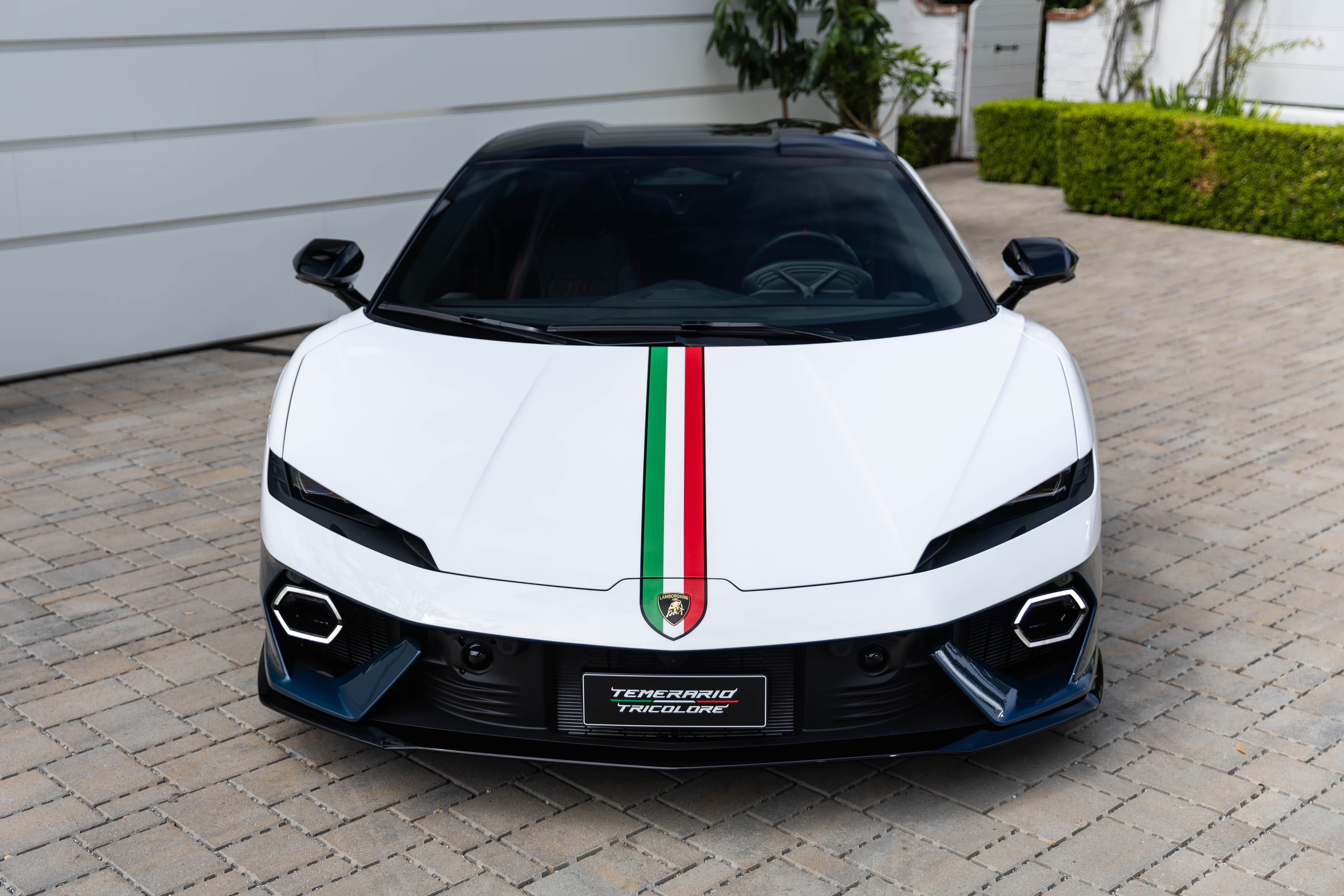 Lamborghini Temerario Tricolore,  Lamborghini,  Temerario Tricolore,  Lamborghini Temerario,  Tricolore,  si&ecirc;u xe,  hybrid,  Monterey Car Week ảnh 3