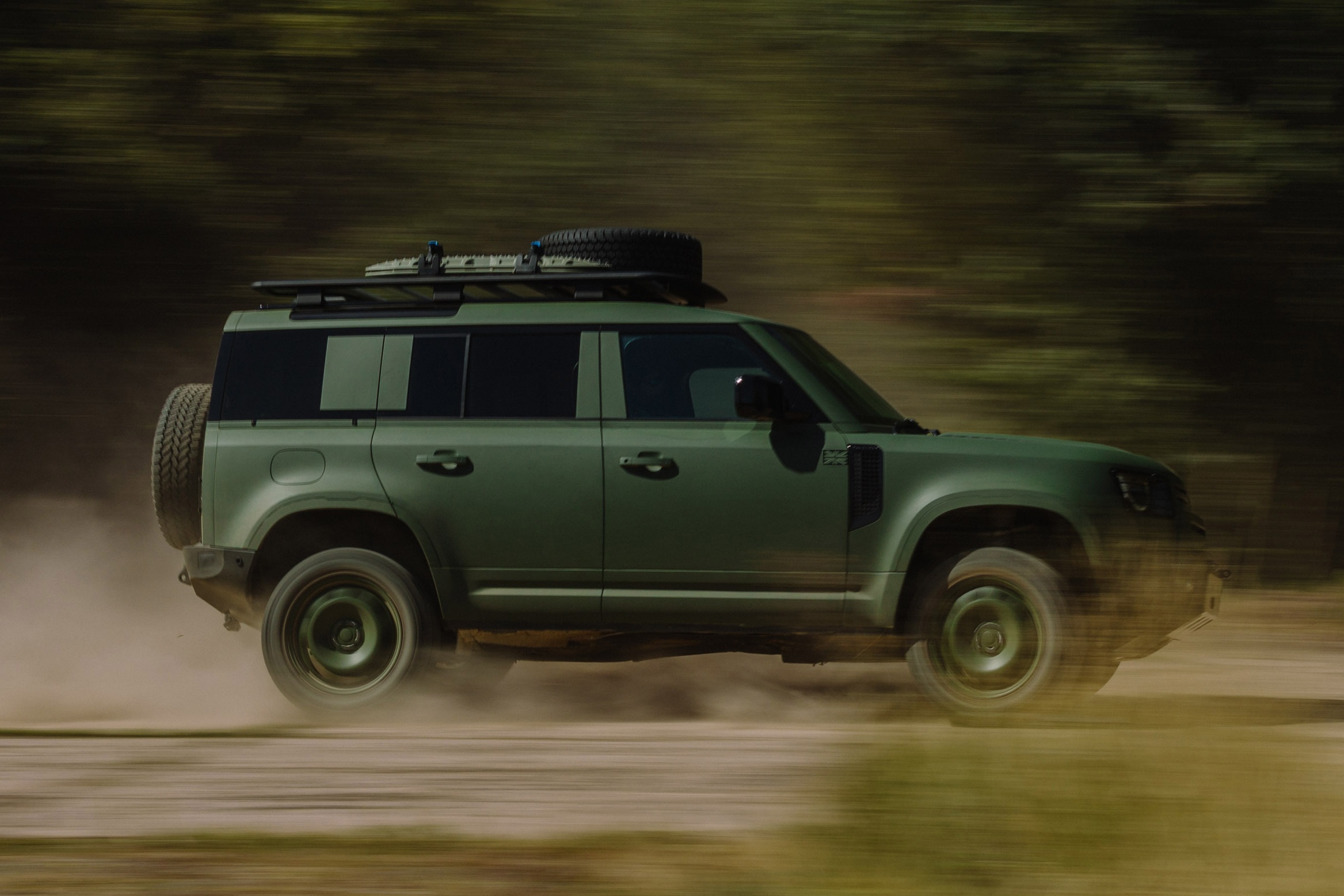 defender,  land rover,  defender wolf,  land rover defender,  land rover defender wolf,  qu&acirc;n sự,  quốc ph&ograve;ng,  anh,  anh quốc ảnh 4