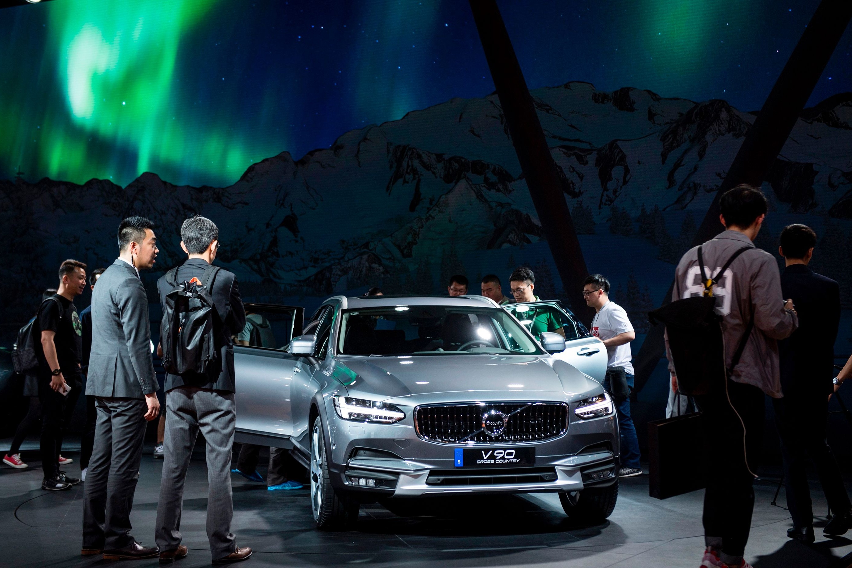 volvo,  mỹ,  trung quốc,  xe thuần điện,  hybrid,  thụy điển,  geely,  ch&acirc;u &acirc;u ảnh 3