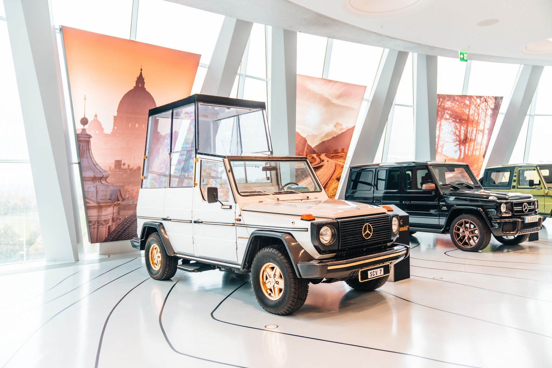 gi&aacute;o ho&agrave;ng,  gi&aacute;o ho&agrave;ng leo xiv,  mercedes,  mercedes-benz,  g-class,  g 500,  papamobile,  popemobile,  suv,  g 580,  xe điện ảnh 7