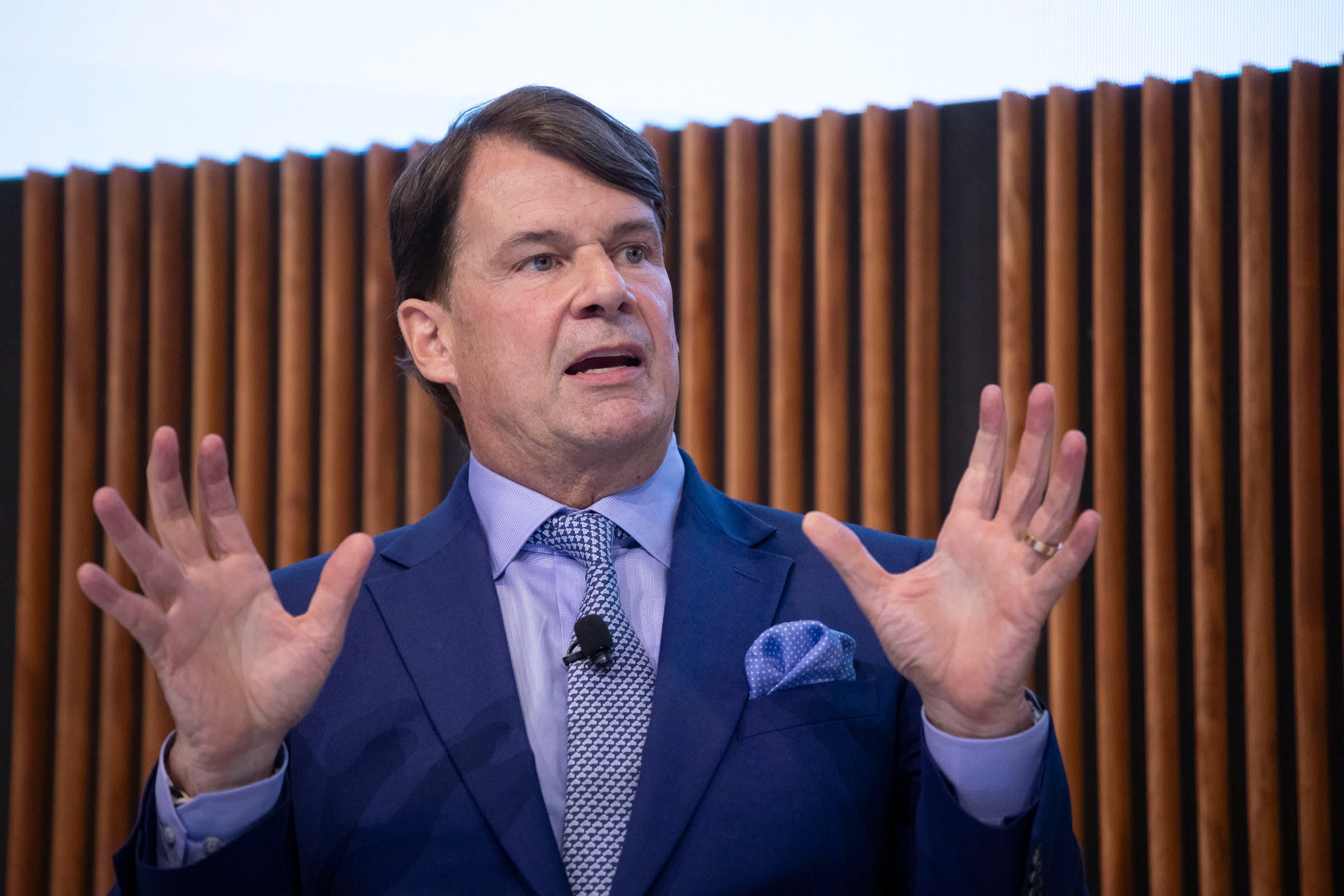 Ford,  ceo ford,  ceo,  mỹ,  trung quốc,  xe trung quốc,  geely,  catl,  ch&acirc;u &acirc;u,  đức,  nhật bản,  Jim Farley ảnh 1