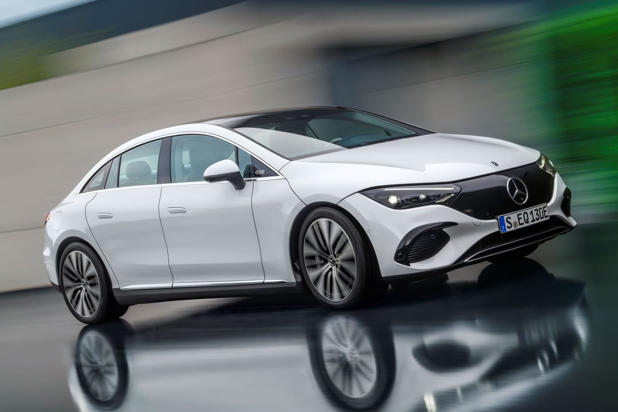 Mercedes-Benz EQE,  Mercedes-Benz,  EQE,  mỹ,  khai tử,  e-class,  xe điện,  thuần điện,  eqs,  sedan,  suv,  ev,  đức ảnh 1
