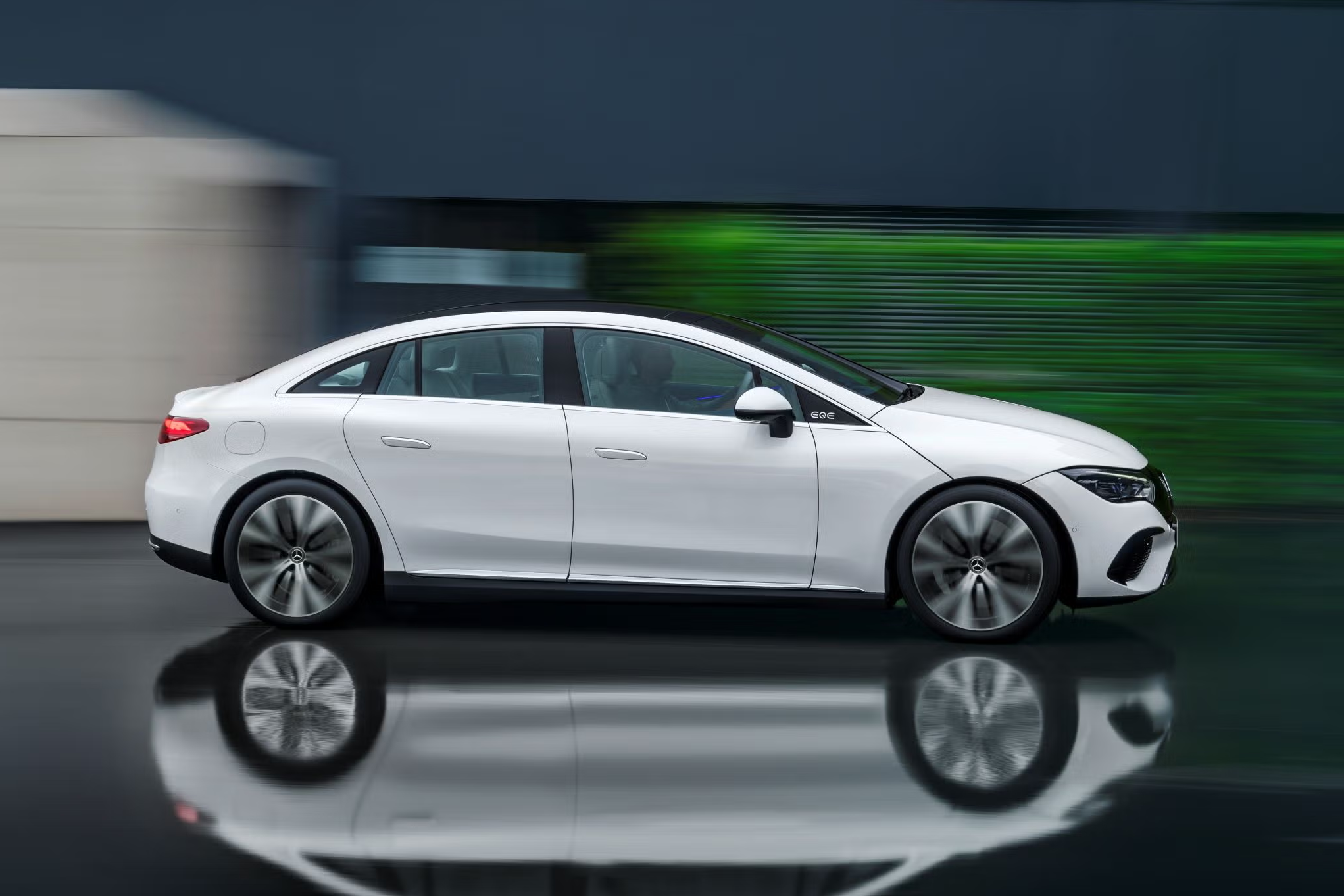 Mercedes-Benz EQE,  Mercedes-Benz,  EQE,  mỹ,  khai tử,  e-class,  xe điện,  thuần điện,  eqs,  sedan,  suv,  ev,  đức ảnh 2