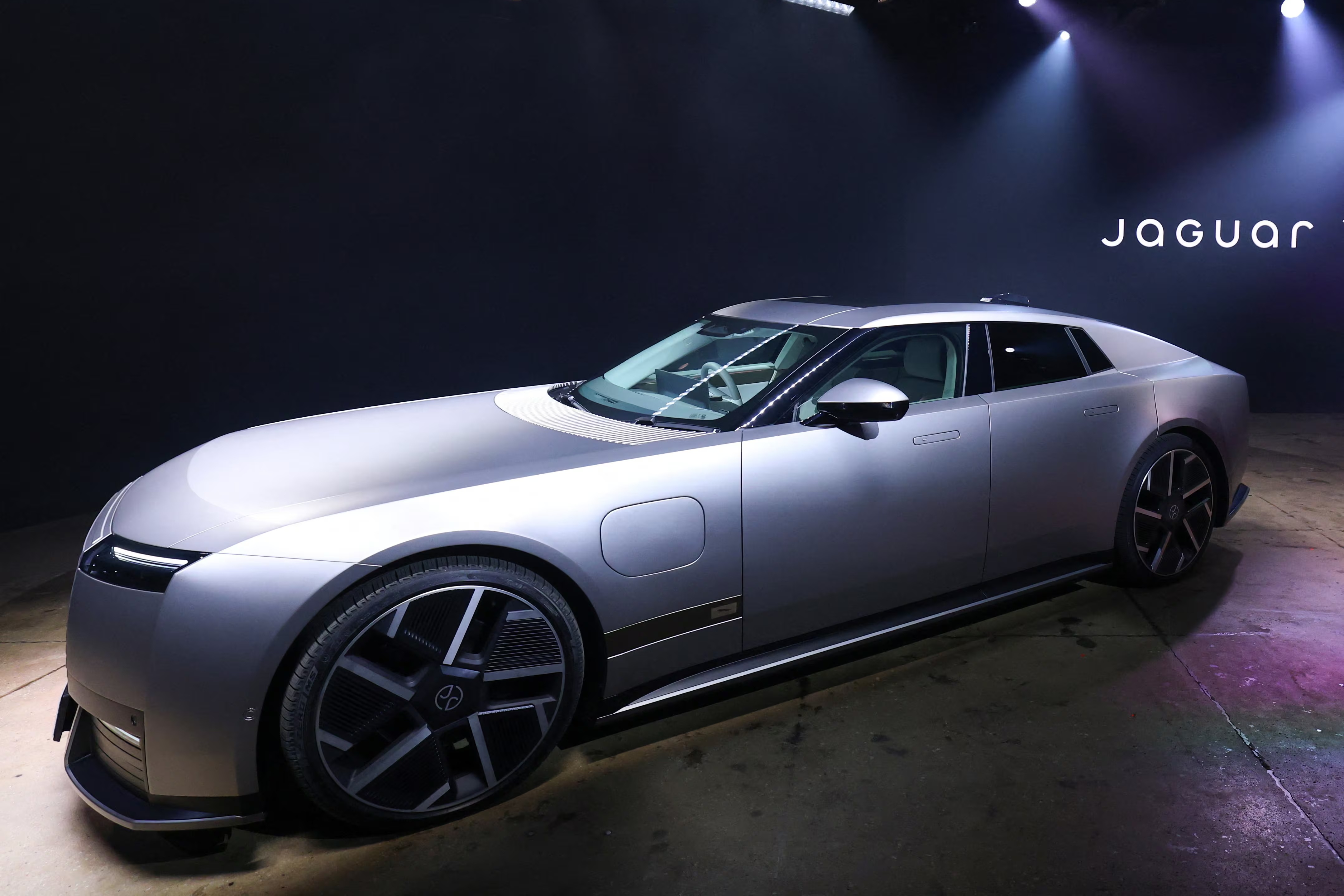 Jaguar Type 01,  jaguar,  jaguar land rover,  jlr,  type 01,  xe điện,  mỹ,  trung quốc,  ch&acirc;u &acirc;u,  maserati,  bentley,  lamborghini,  ferrari,  porsche,  ev,  bev ảnh 1