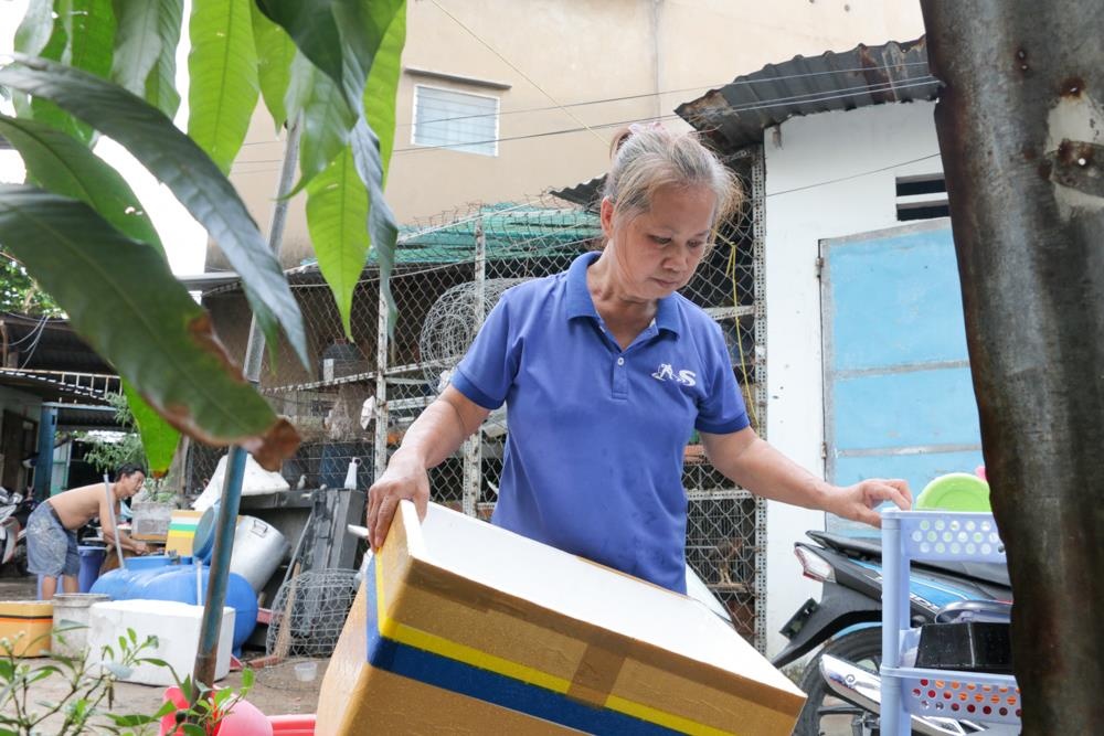 tra lai 7400 USD anh 1