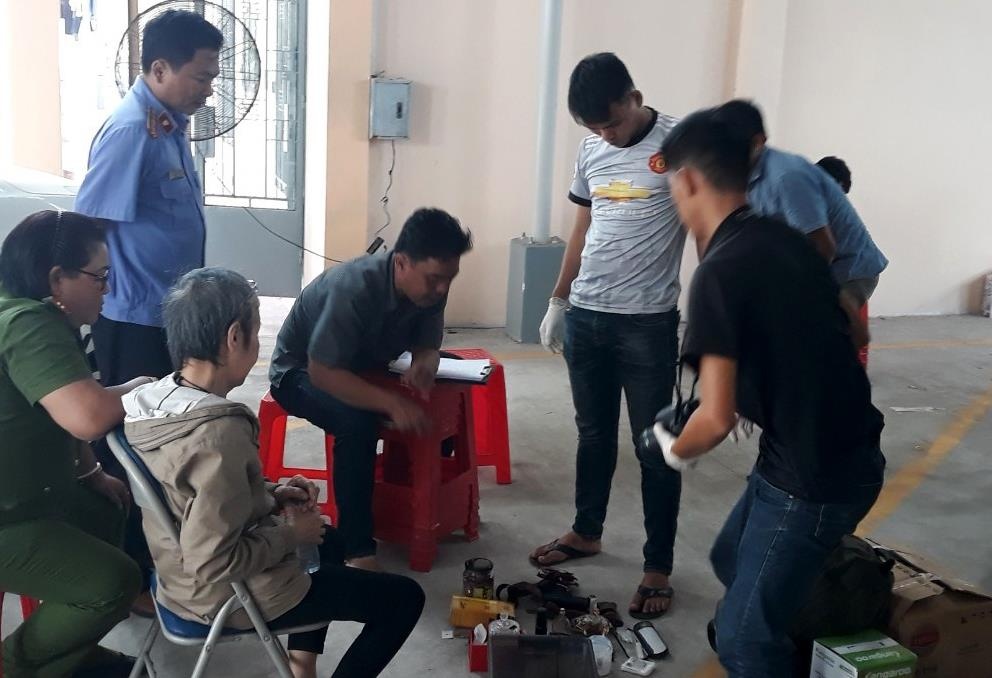 Xac nguoi trong khoi be tong anh 2