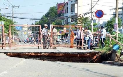 De xuat dung dau tu cau Tan Ky Tan Quy theo hinh thuc BOT hinh anh