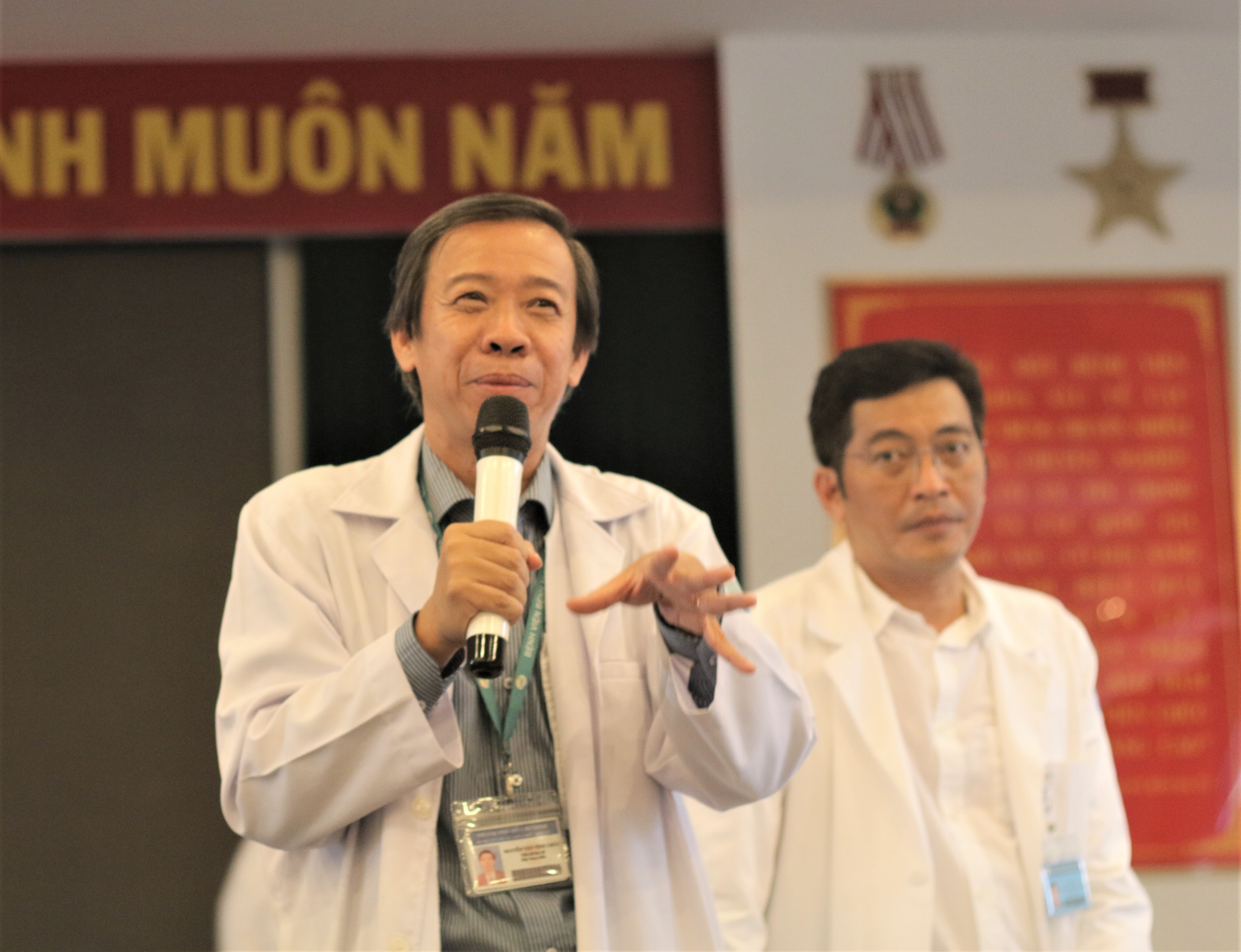 phong dich corona anh 1