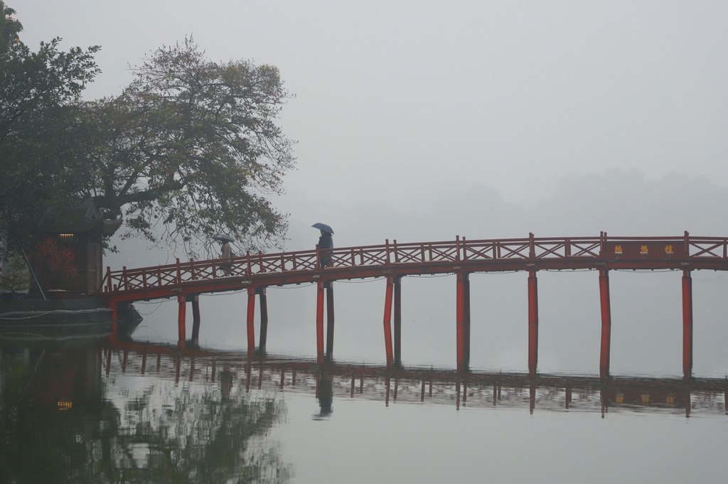 AQI giam, khong khi Ha Noi van o nguong xau hinh anh