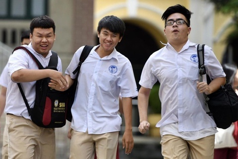 TP.HCM khong doi ke hoach cho hoc sinh den truong tro lai hinh anh