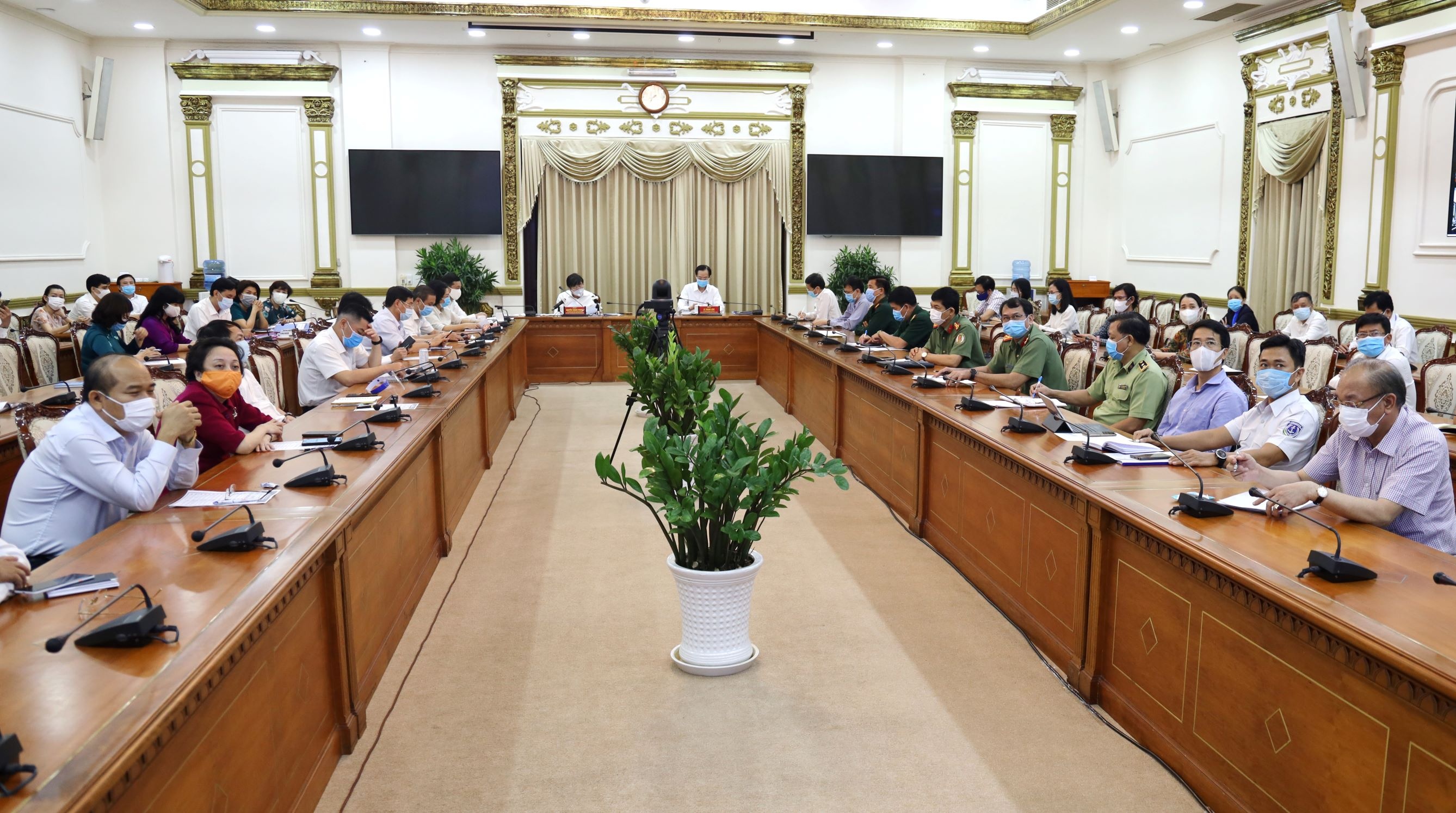 phong chong dich Covid-19 anh 1