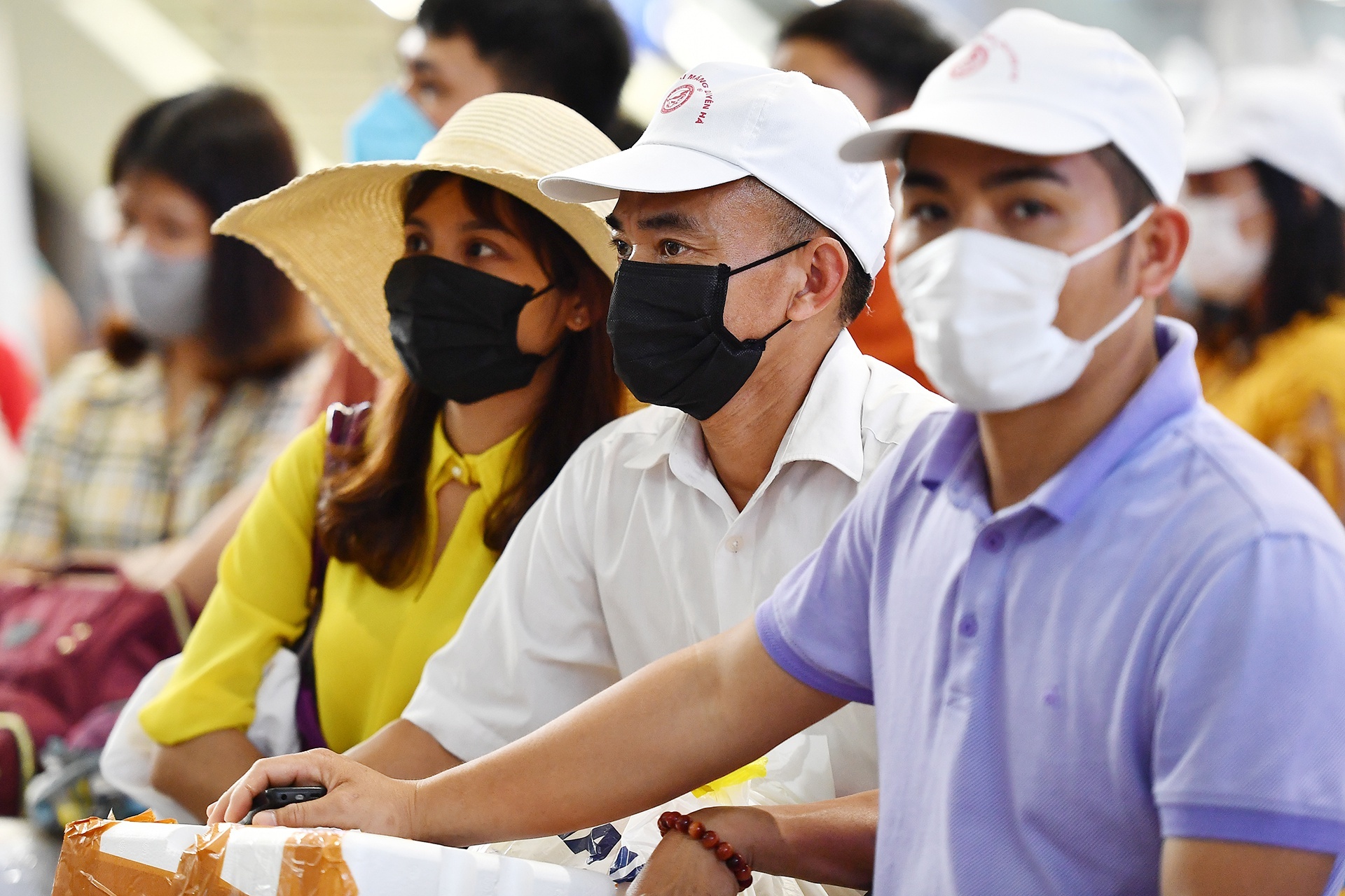 TP.HCM yeu cau doanh nghiep ban hang da cap tam dung hoi thao hinh anh