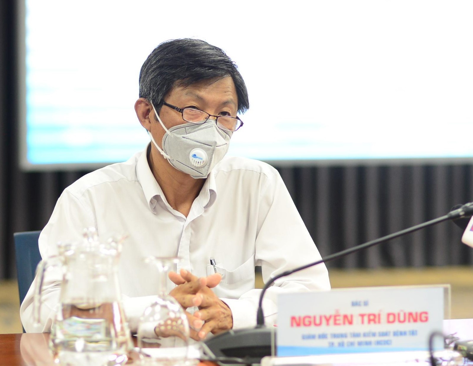 cuoc chien chong dich Covid-19 anh 1