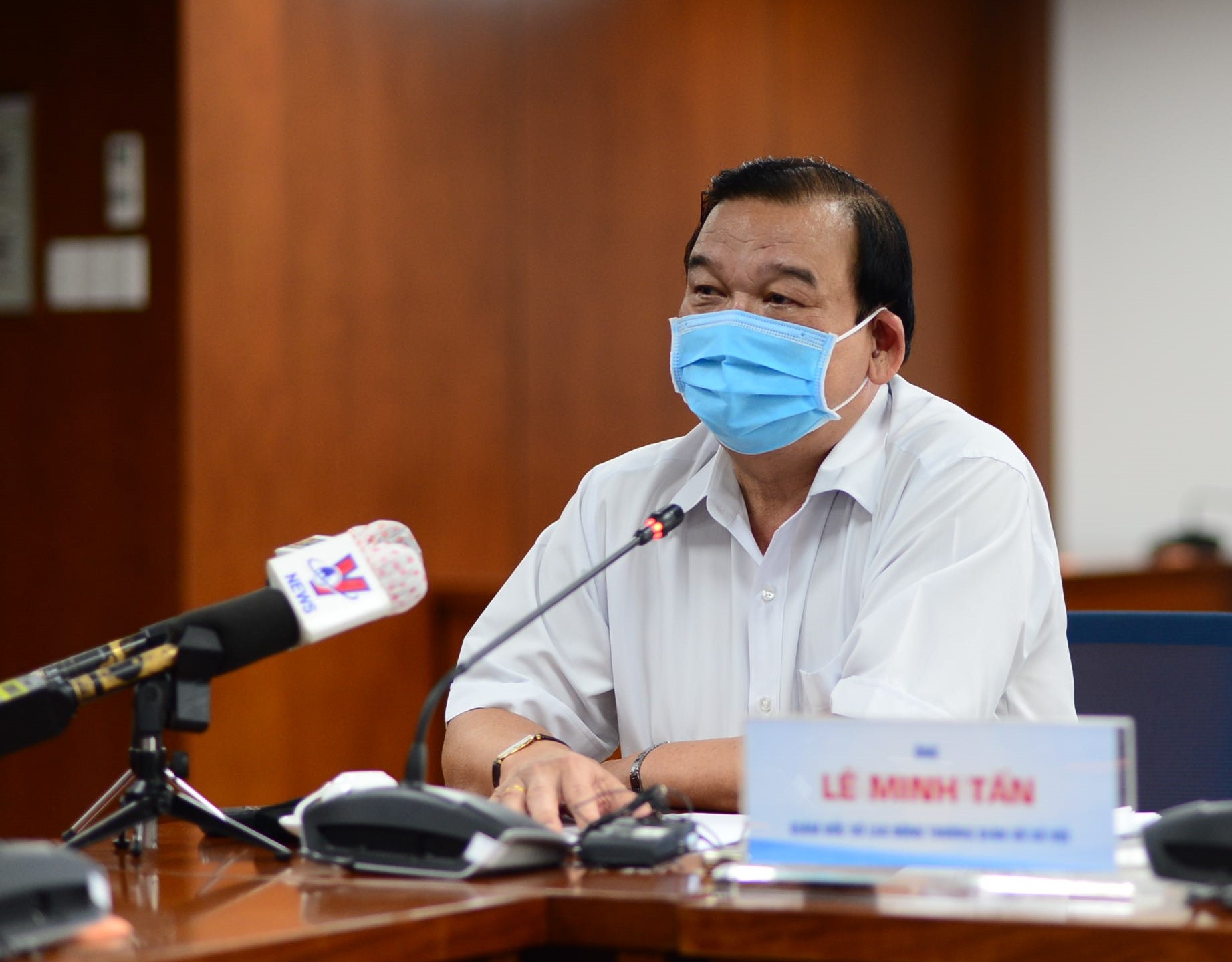 cuoc chien chong dich Covid-19 anh 1