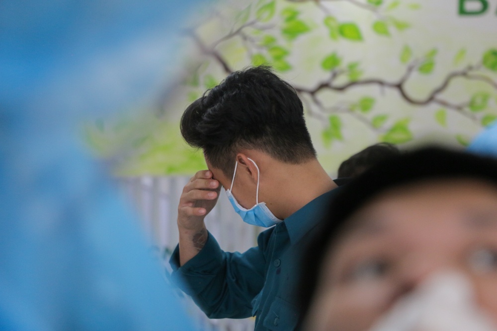 chien si tuyen dau chong dich anh 5