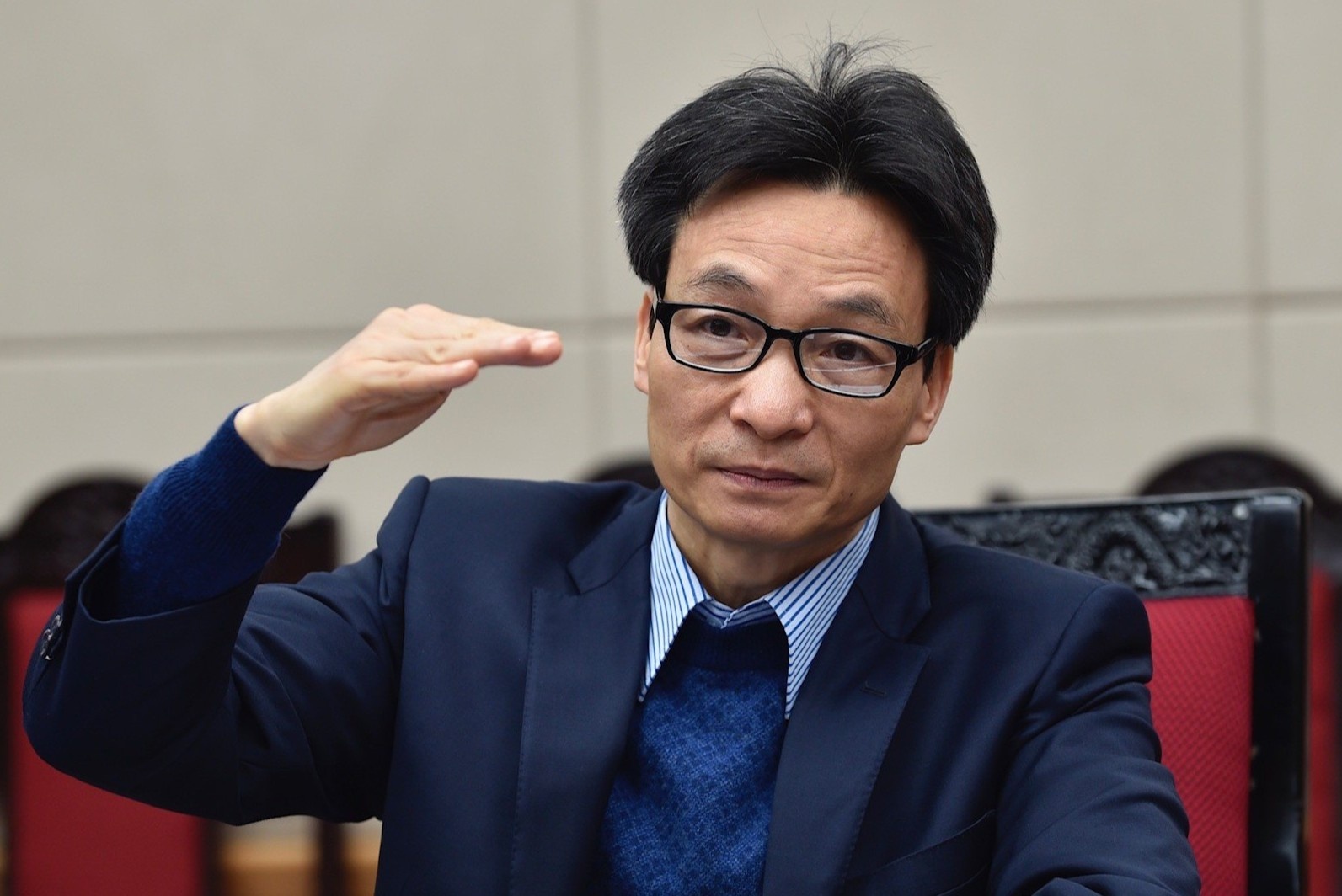 Pho thu tuong: Thay doi thoi quen de song chung voi dich benh hinh anh