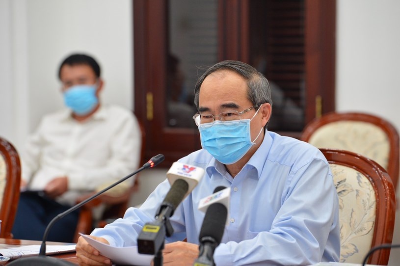 cuoc chien chong Covid-19 anh 1